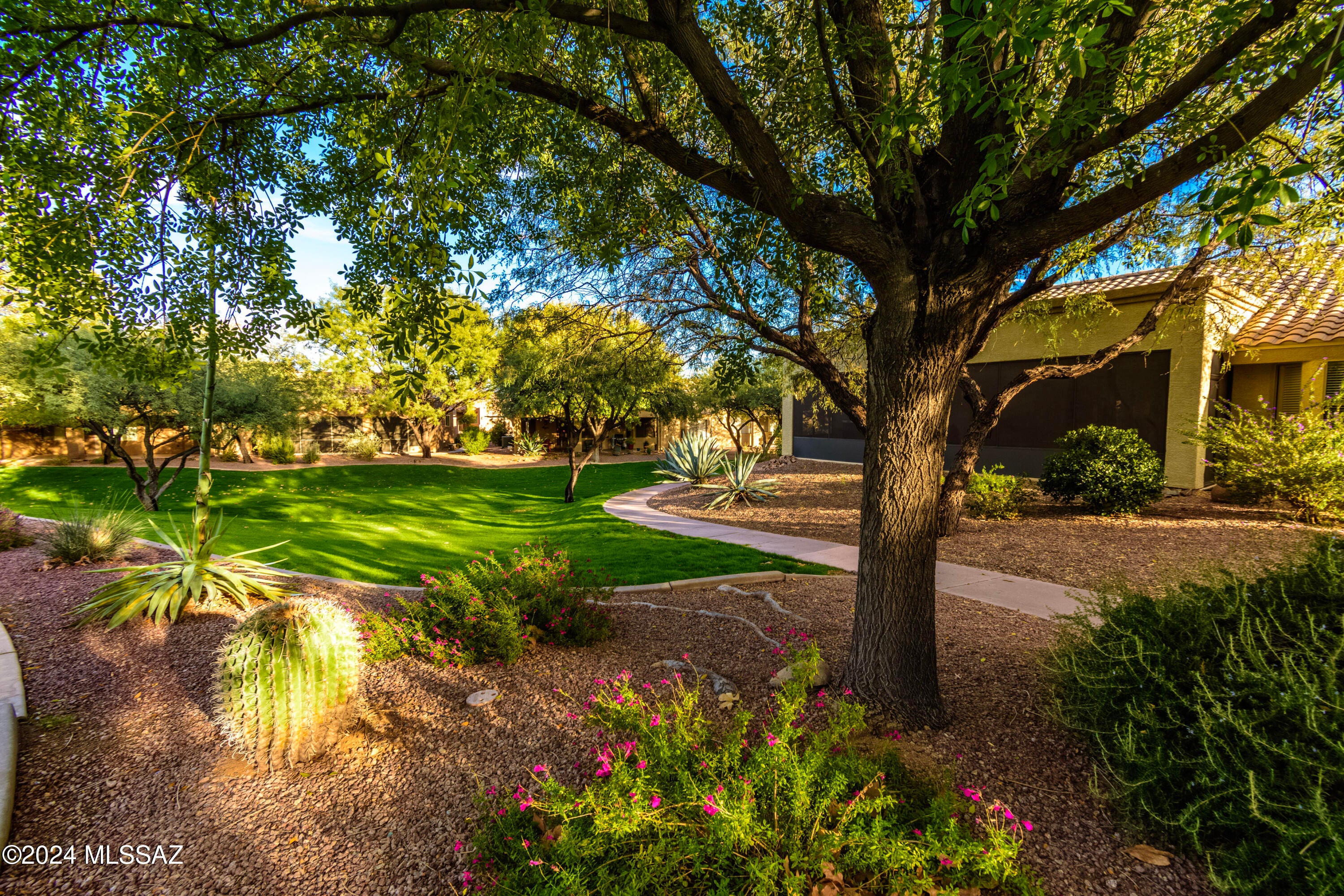 Las Campanas Village (1-111) - Residential