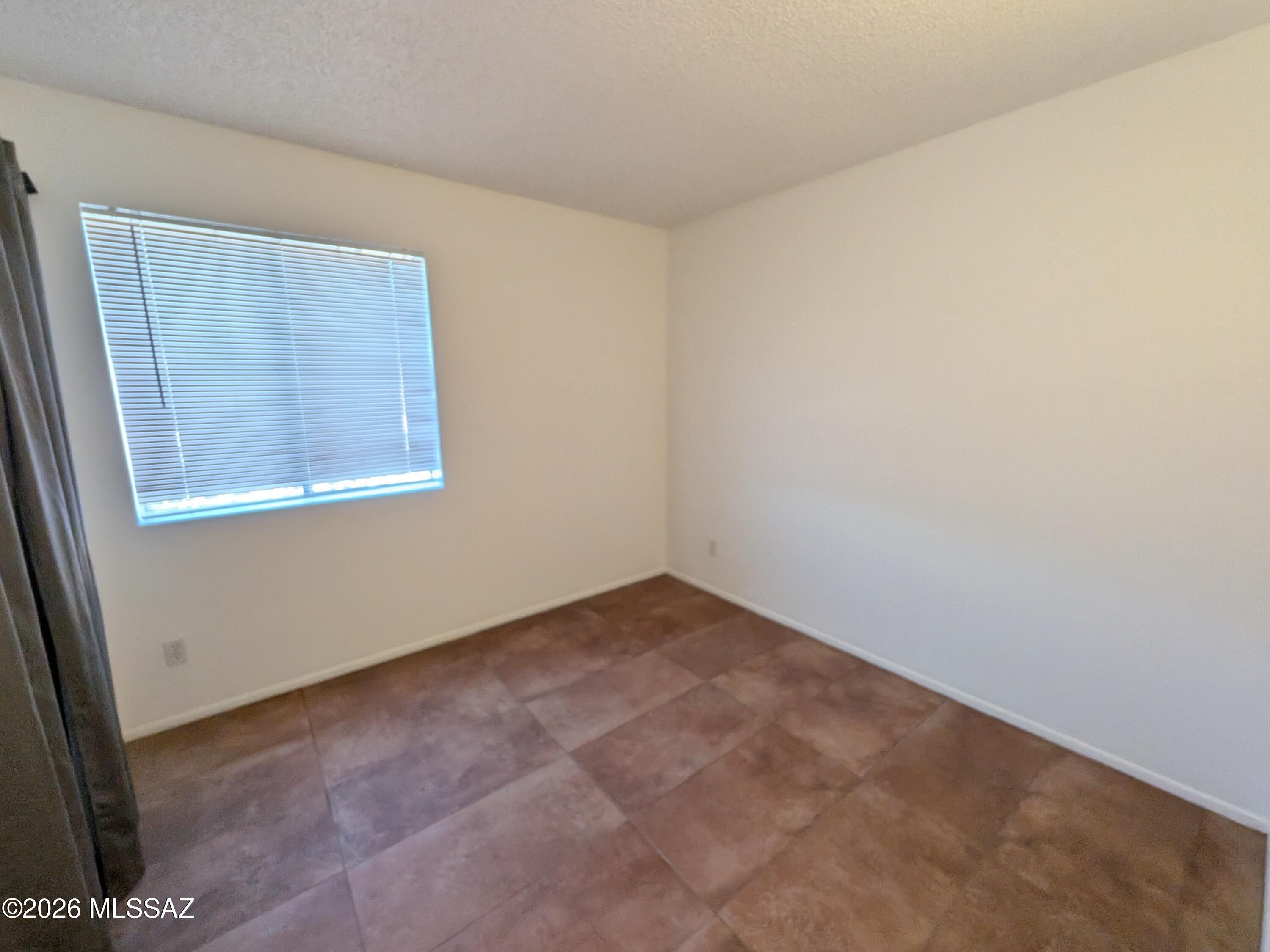 Raintree (1-124) - Residential Lease