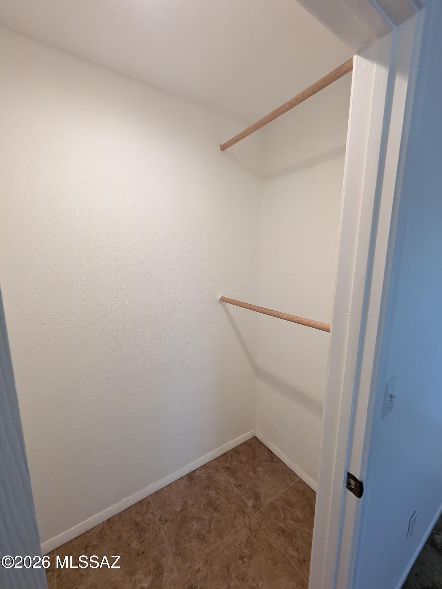 Raintree (1-124) - Residential Lease