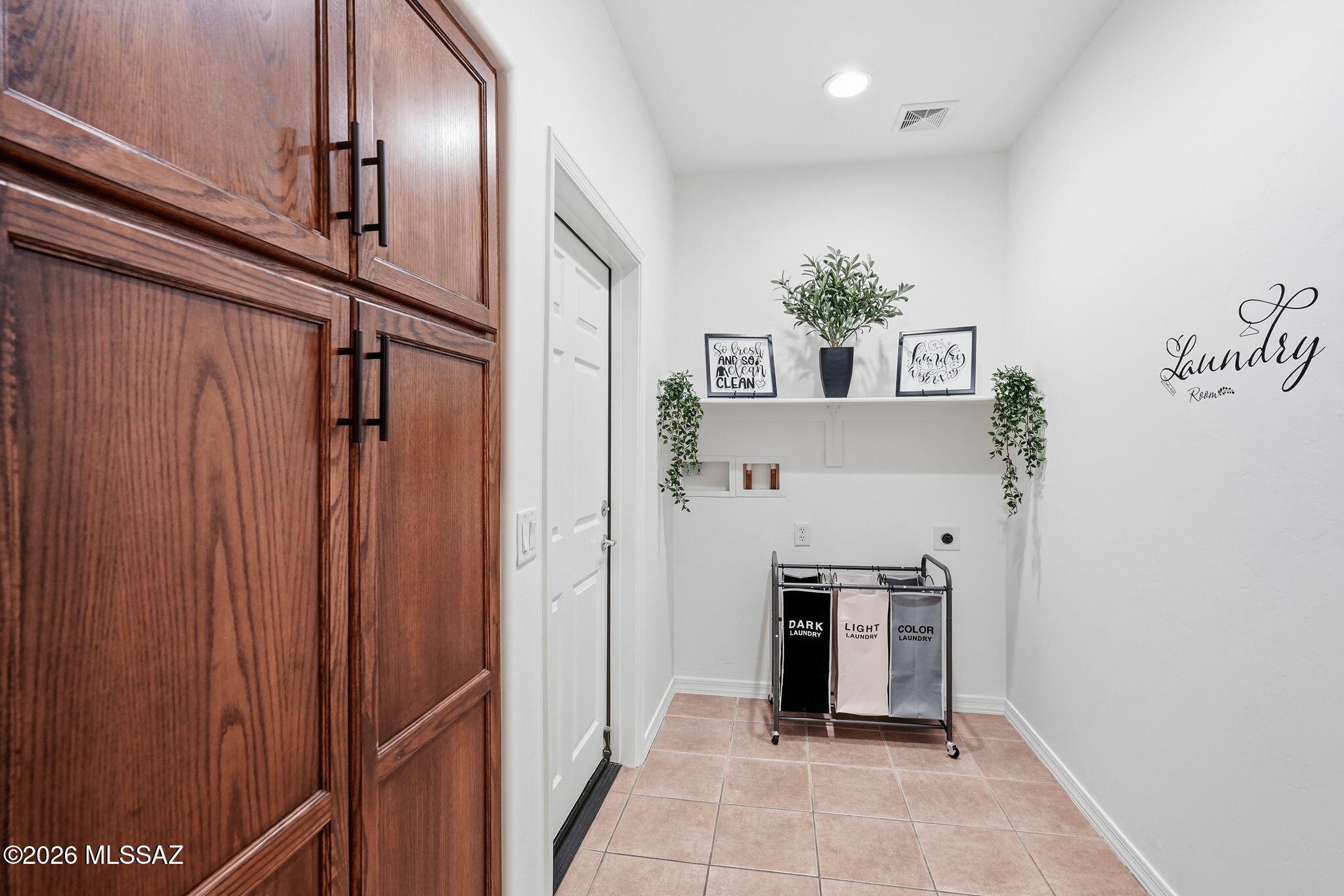Las Campanas Village (1-111) - Residential