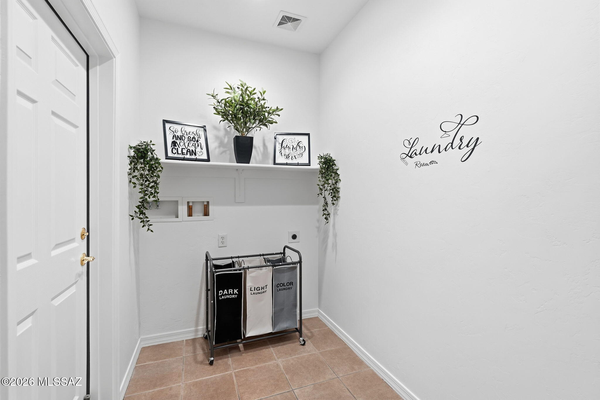 Las Campanas Village (1-111) - Residential