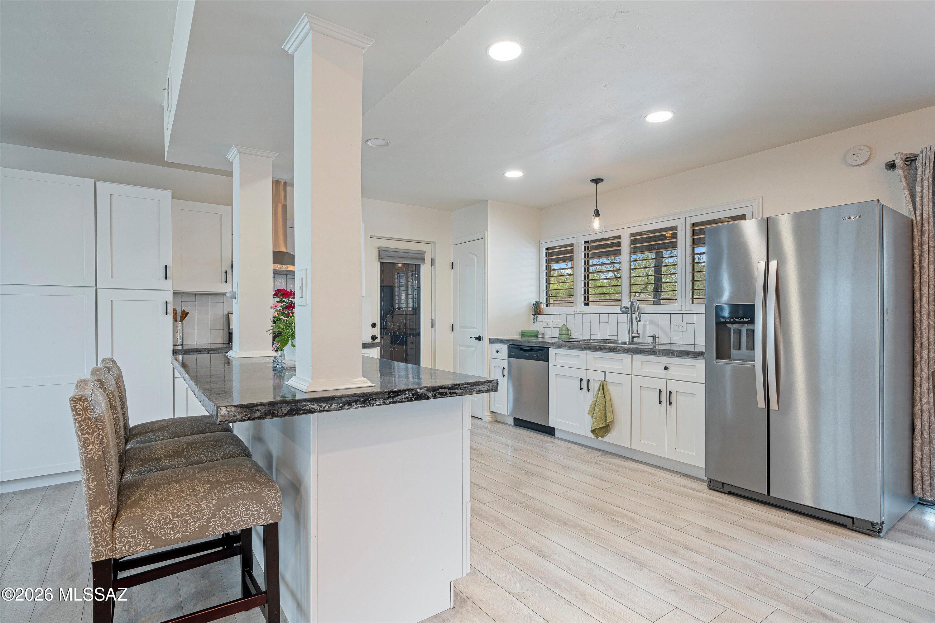 Sherwood Village Terrace (547-571) - Residential