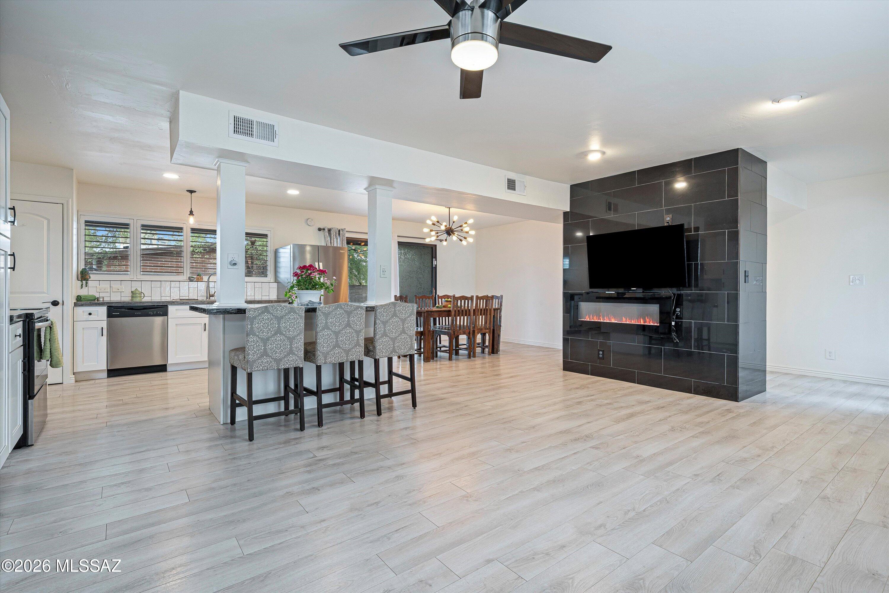 Sherwood Village Terrace (547-571) - Residential