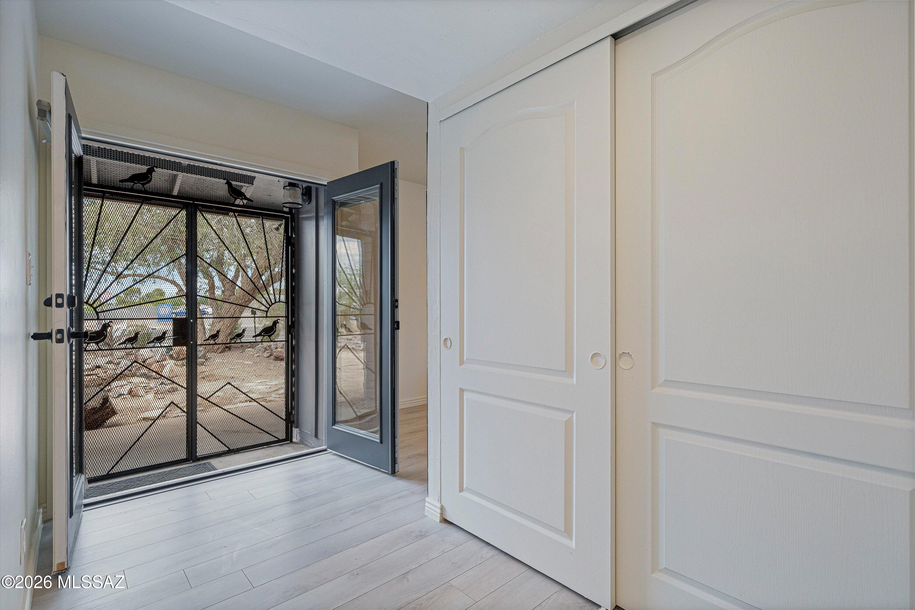 Sherwood Village Terrace (547-571) - Residential