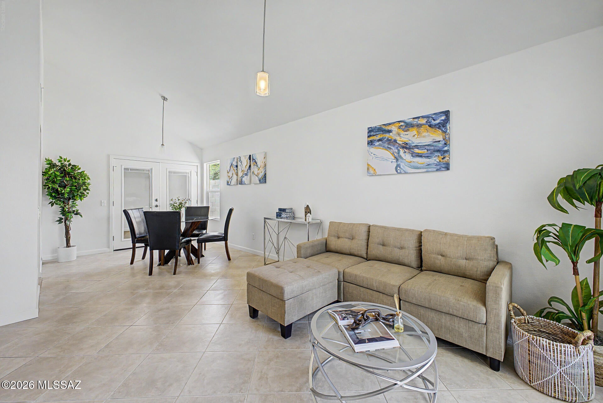 Salida Del Sol V (1-109) - Residential