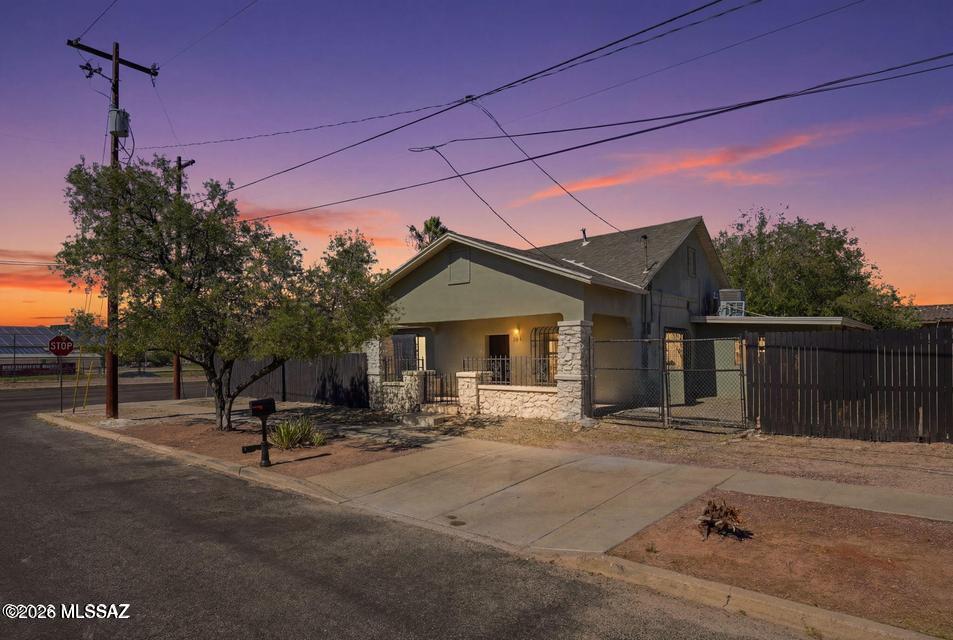 Location Location Location! Turn key Duplex property near Downtown and I-10. Charming updated 1930s main house 1508 sf 4bed 2bath (Vacant) AND 763sf 2bed 1bath casita both with indoor laundry. Separately metered including 2 water meters and fully autonomous with mountain views, private parking complete with walled in nice sized yards. Bonus storage unit on main house grounds. Perfect for live/work, with R3 zoning the possibilities are abundant. Main house is vacant and casita is rented at time of listing. Perfect for FHA too. Come see a great income property or place to call home minutes from everything in Tucson! Owner/Agent!
