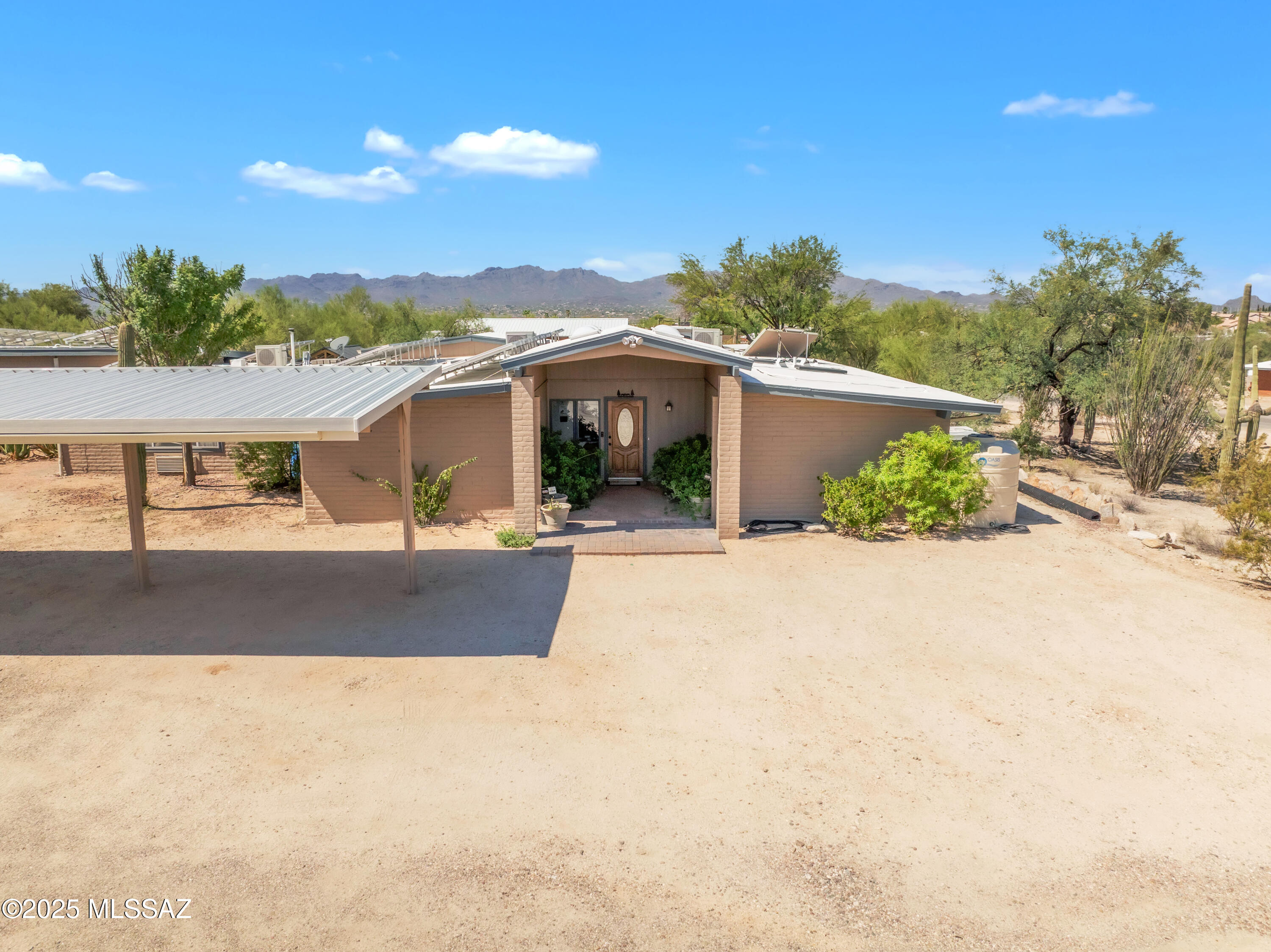 Casas Adobes Estates (541-618) - Residential