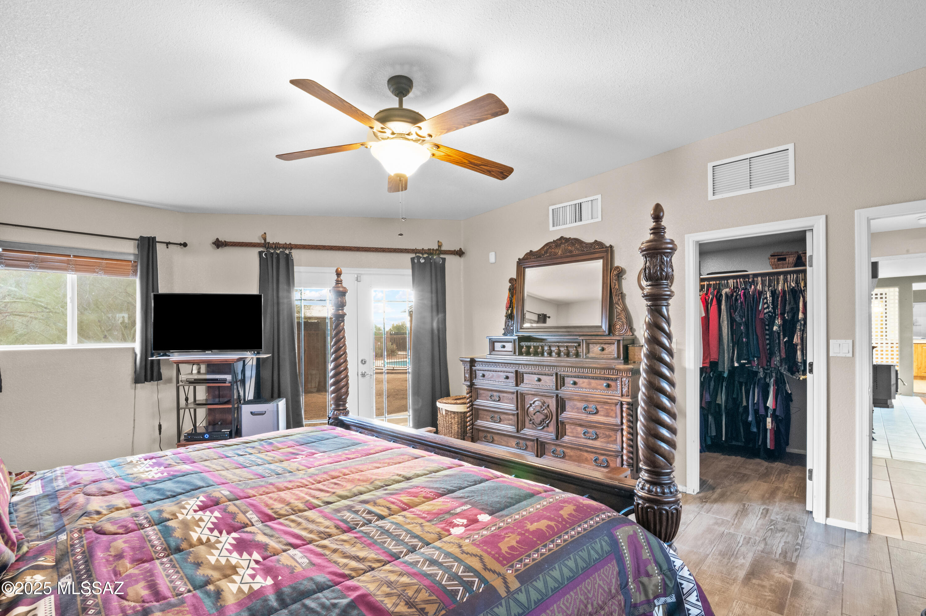 Casas Adobes Estates (541-618) - Residential