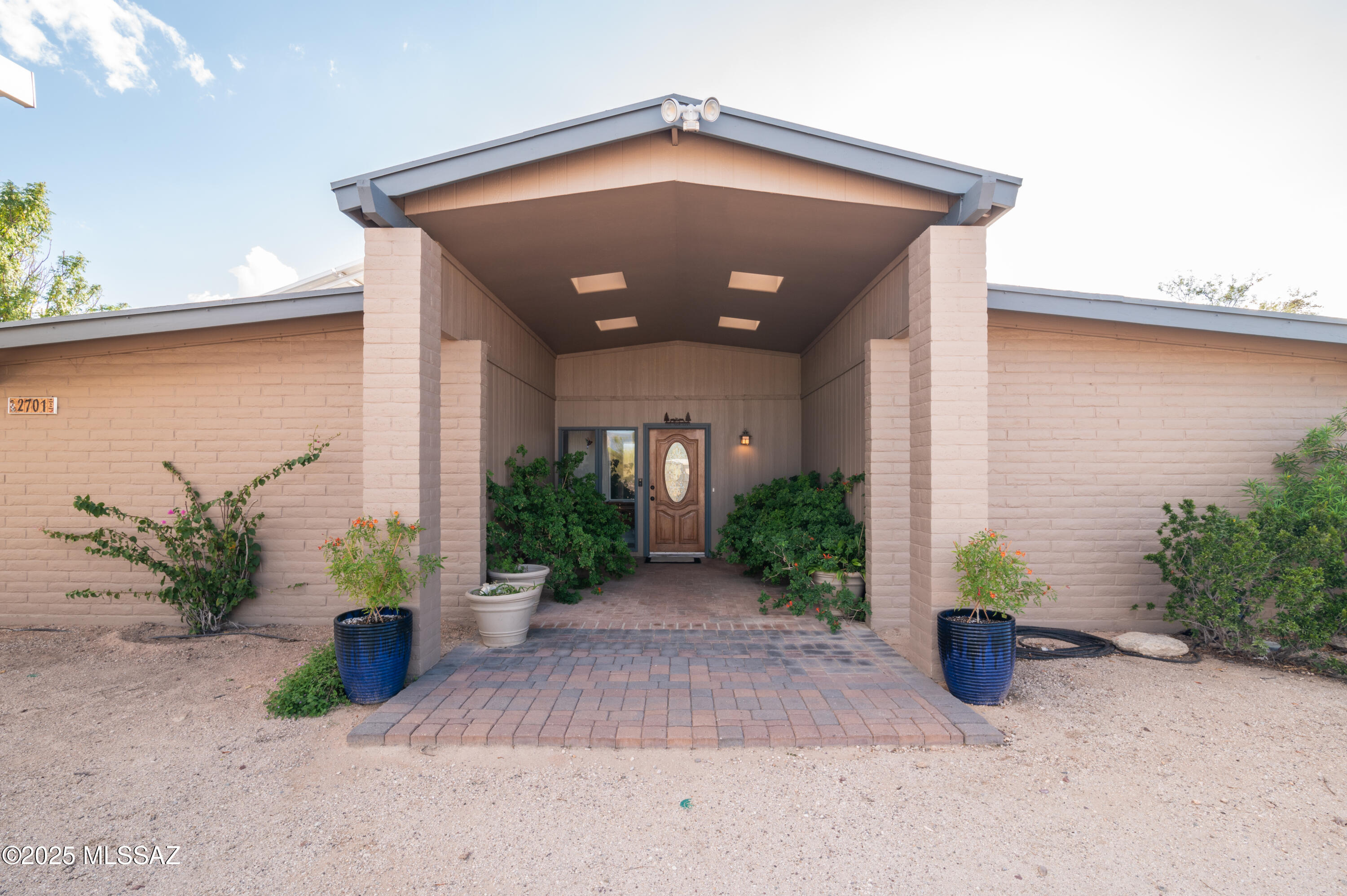 Casas Adobes Estates (541-618) - Residential