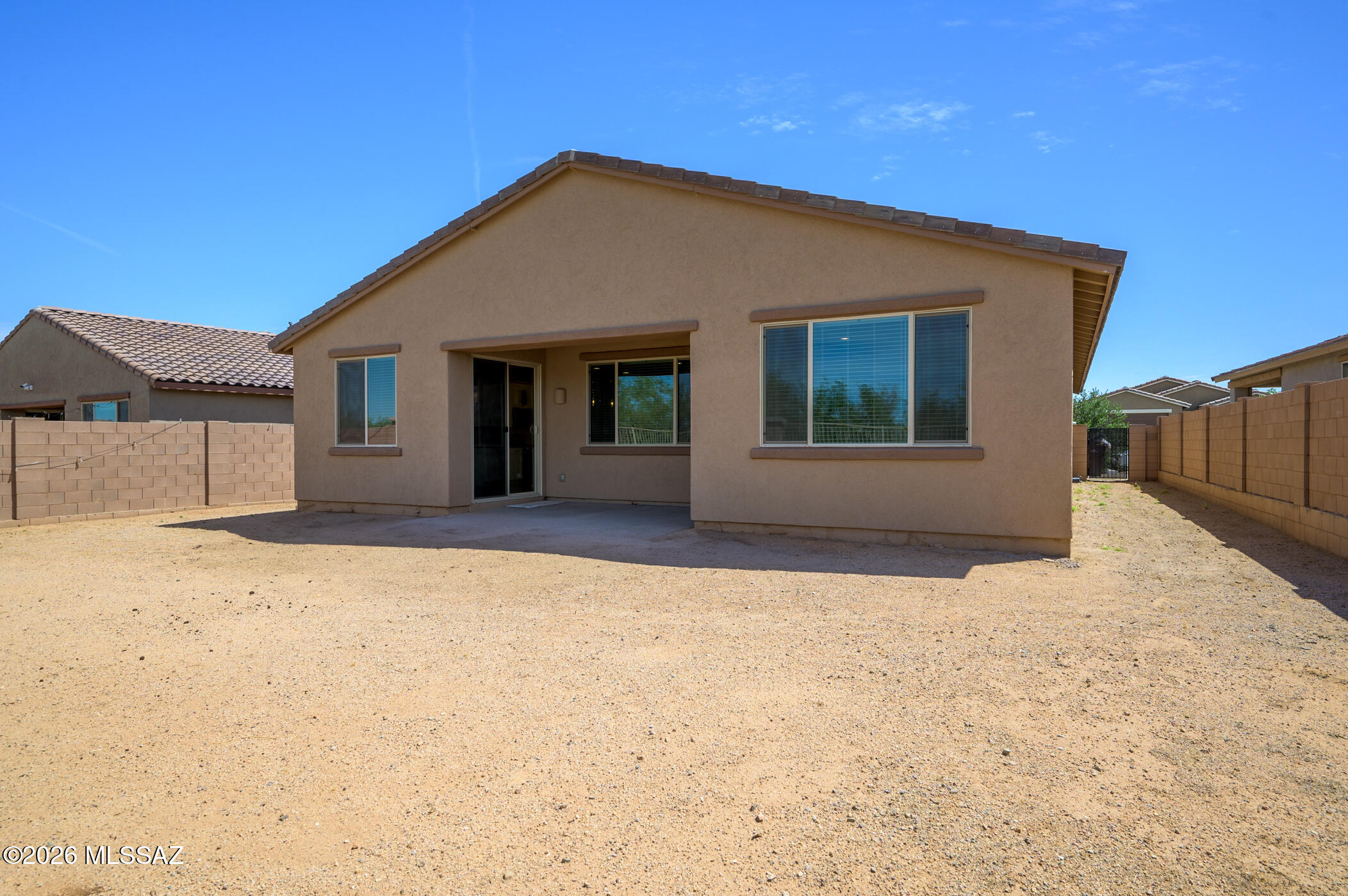 Entrada Del Rio - Residential