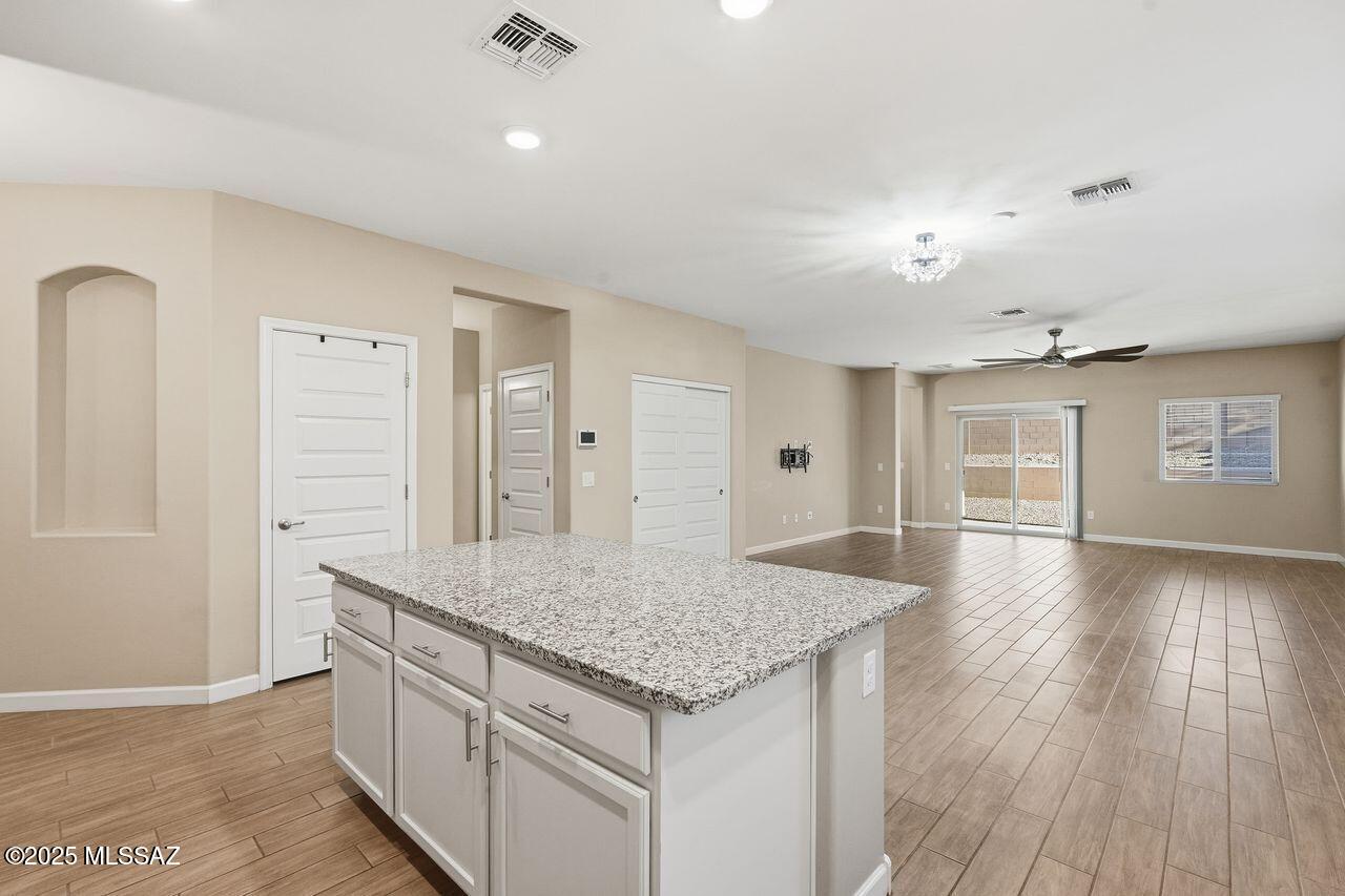 New Tucson Unit NO. 5 (1-312) - Residential