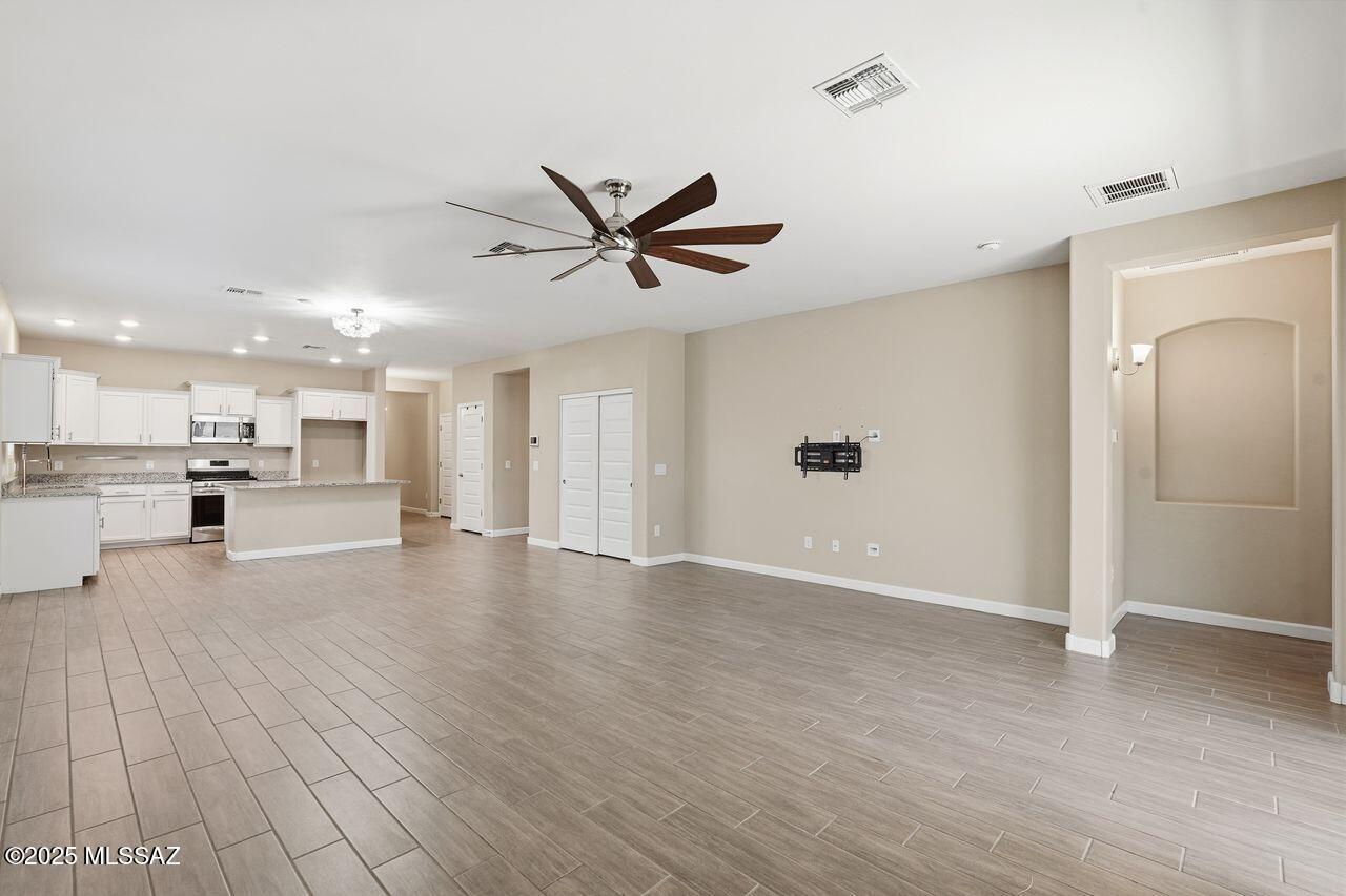 New Tucson Unit NO. 5 (1-312) - Residential