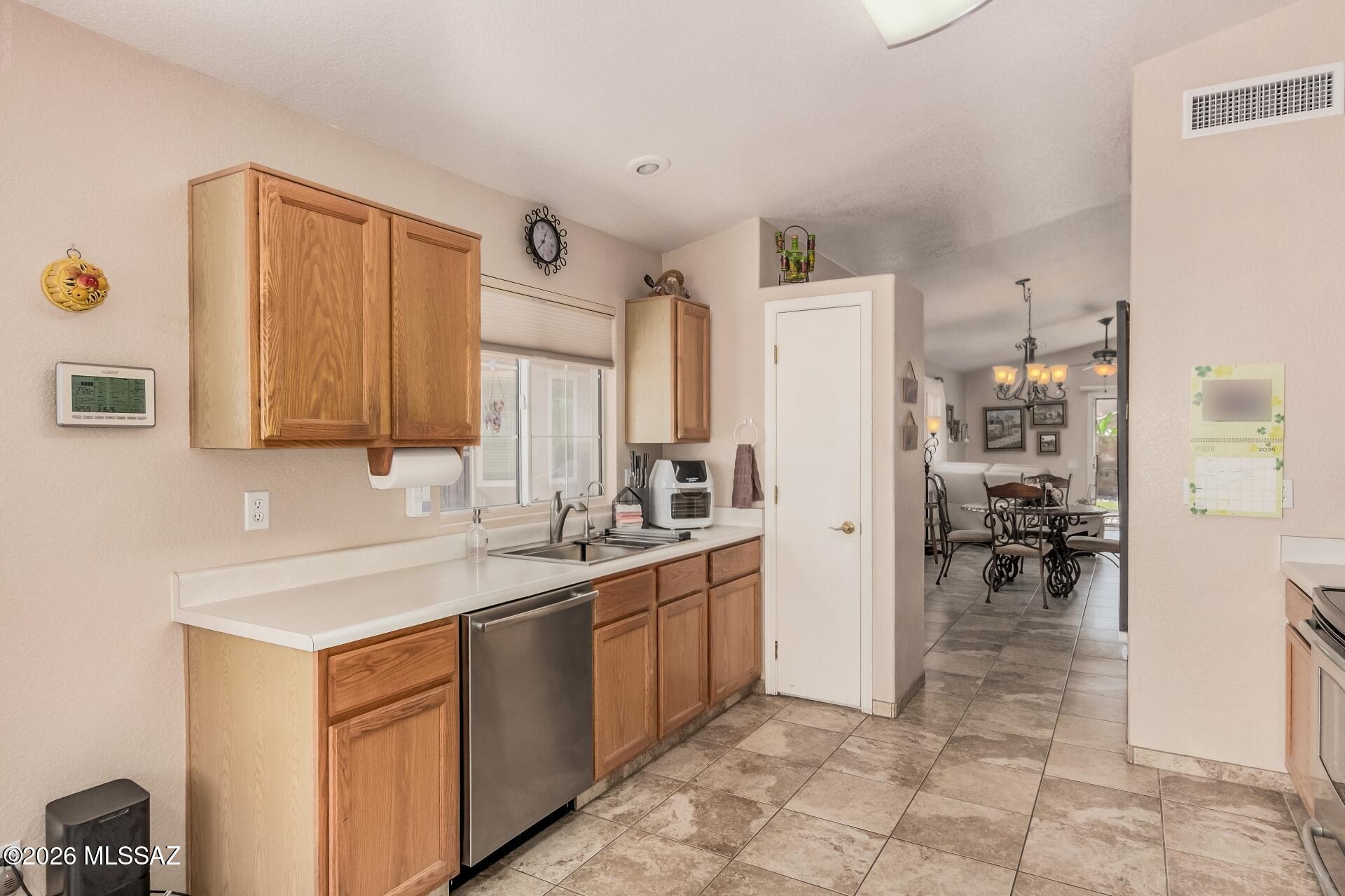 Bluffs (The) 2 - Residential Lease