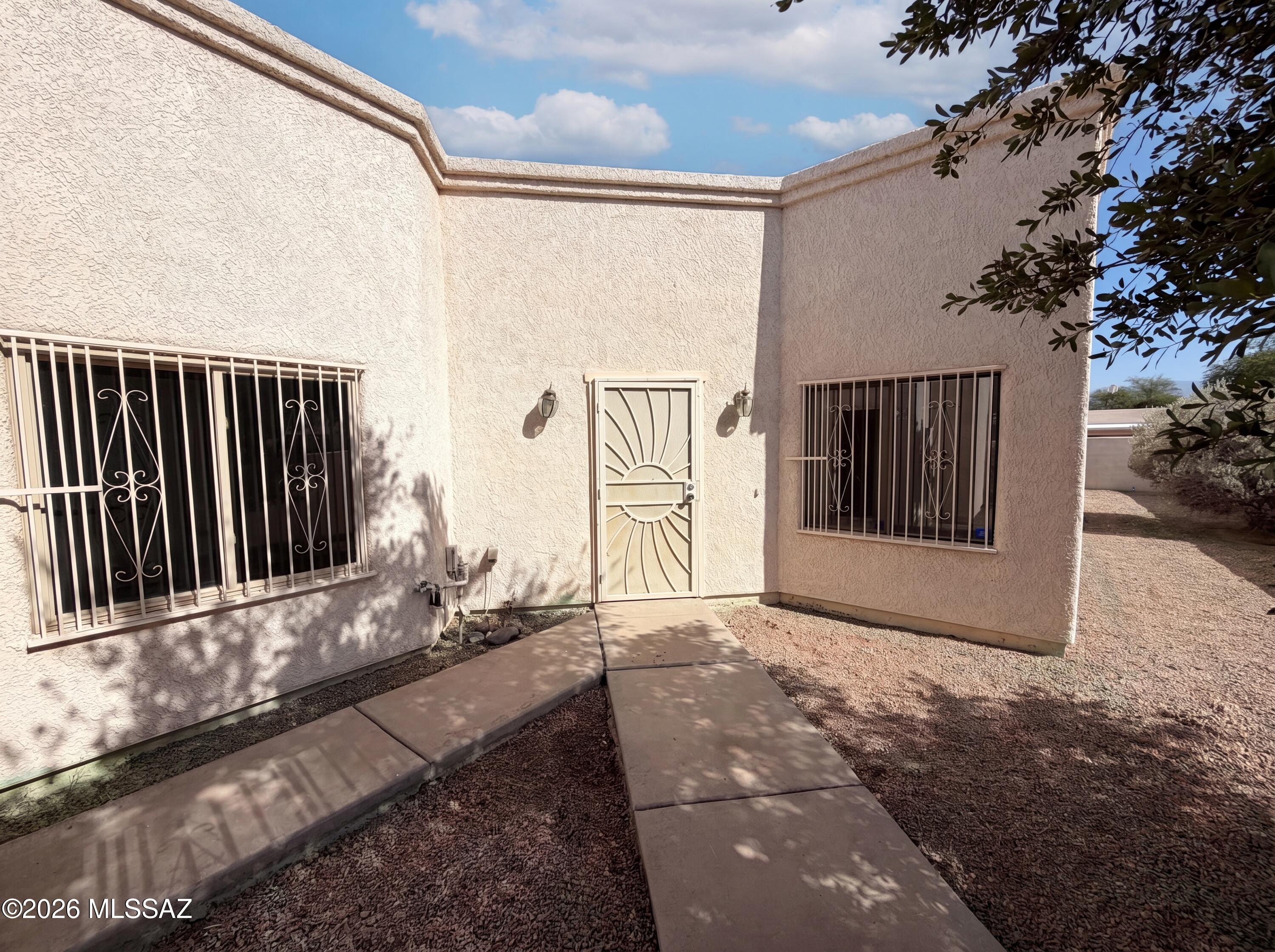 Le Mirador Twnhms (1-50) - Residential