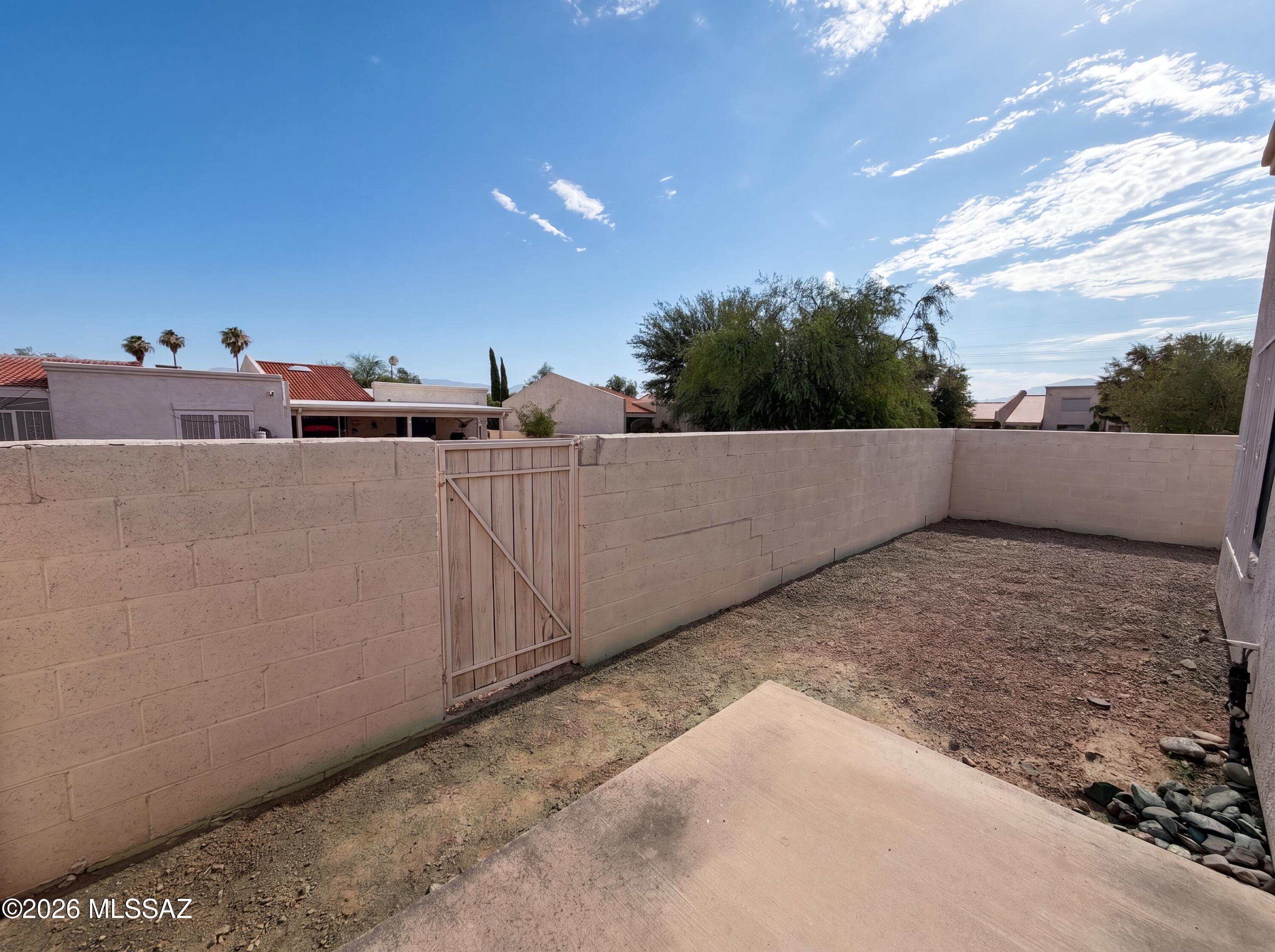 Le Mirador Twnhms (1-50) - Residential