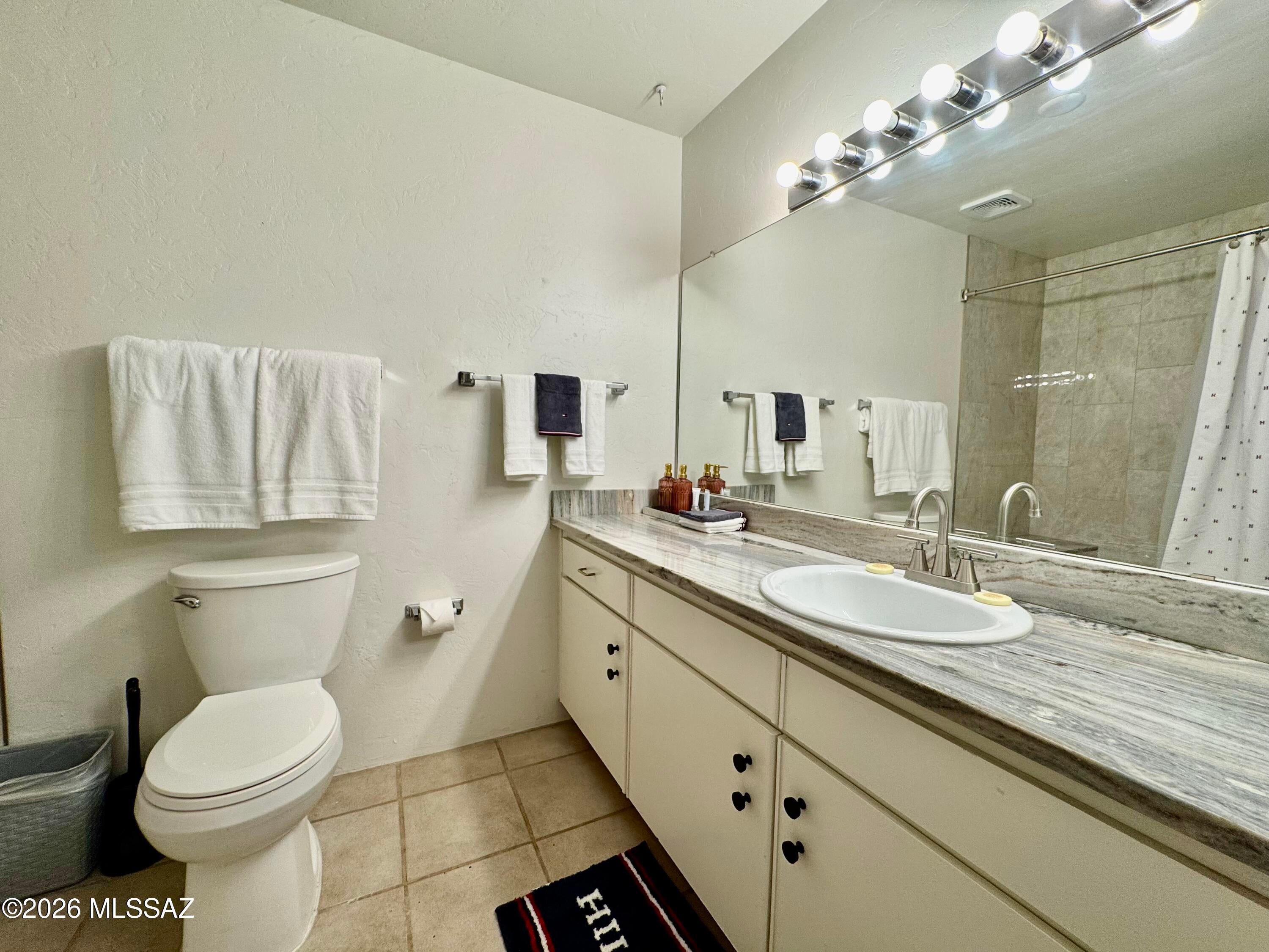 Dakotah Hills Condominium - Residential Lease