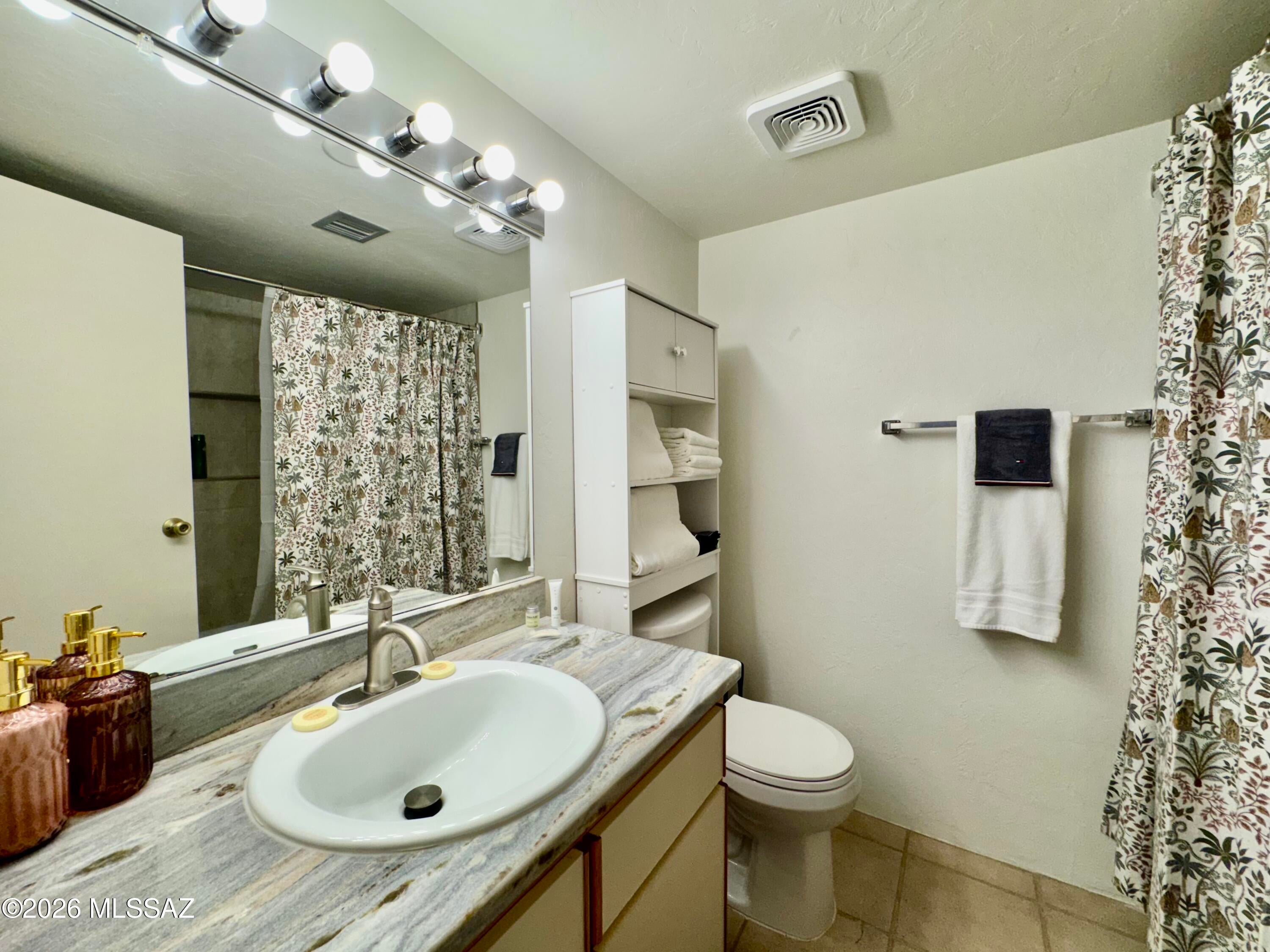 Dakotah Hills Condominium - Residential Lease