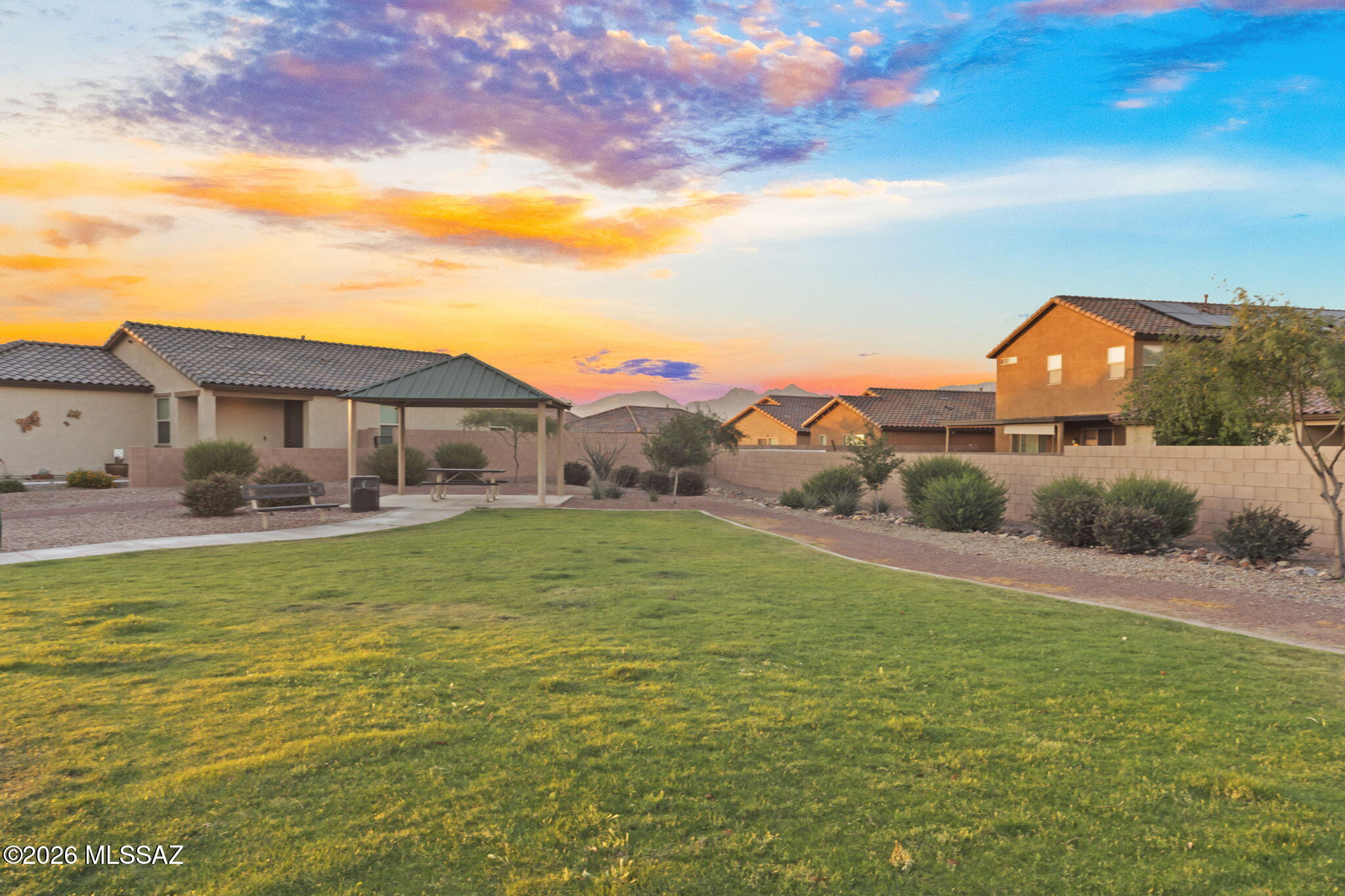 Bella Tierra - Residential