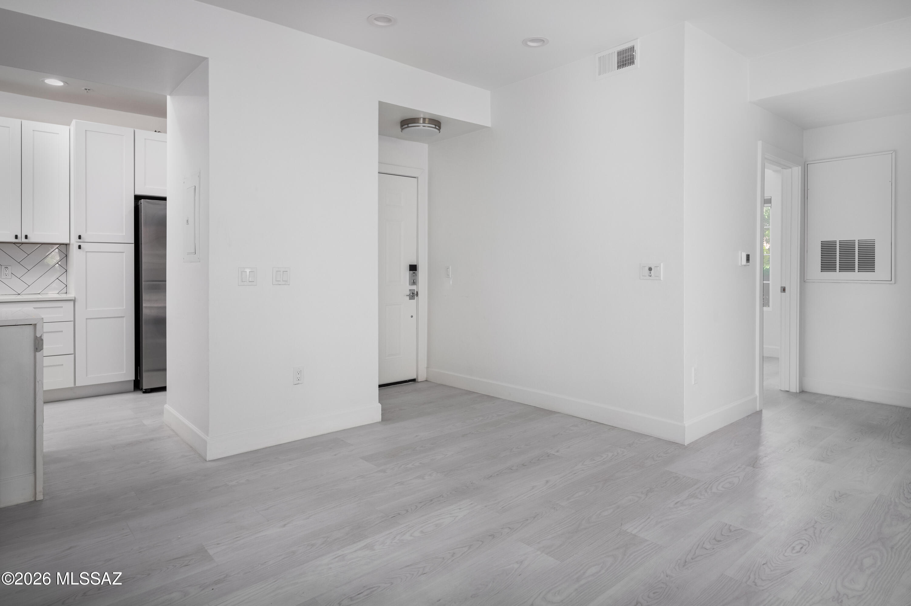 Step into this beautifully remodeled first-floor condo offering 3 bedrooms and 2 bathrooms, where stunning Catalina Mountain views meet high-end updates and easy living. The expansive wraparound balcony serves as a private retreat--ideal for morning coffee as the sun rises over the peaks.
Inside, the open-concept layout features premium finishes throughout, including sleek quartz countertops, an elegant tile backsplash, and a fully upgraded 2026 Samsung appliance package. A new high-efficiency HVAC system provides year-round comfort and energy savings. Additional renovations include fresh cabinetry, energy-efficient windows, and durable flooring throughout (no carpet).
This thoughtfully updated condo delivers both refined style and low-maintenance living.
