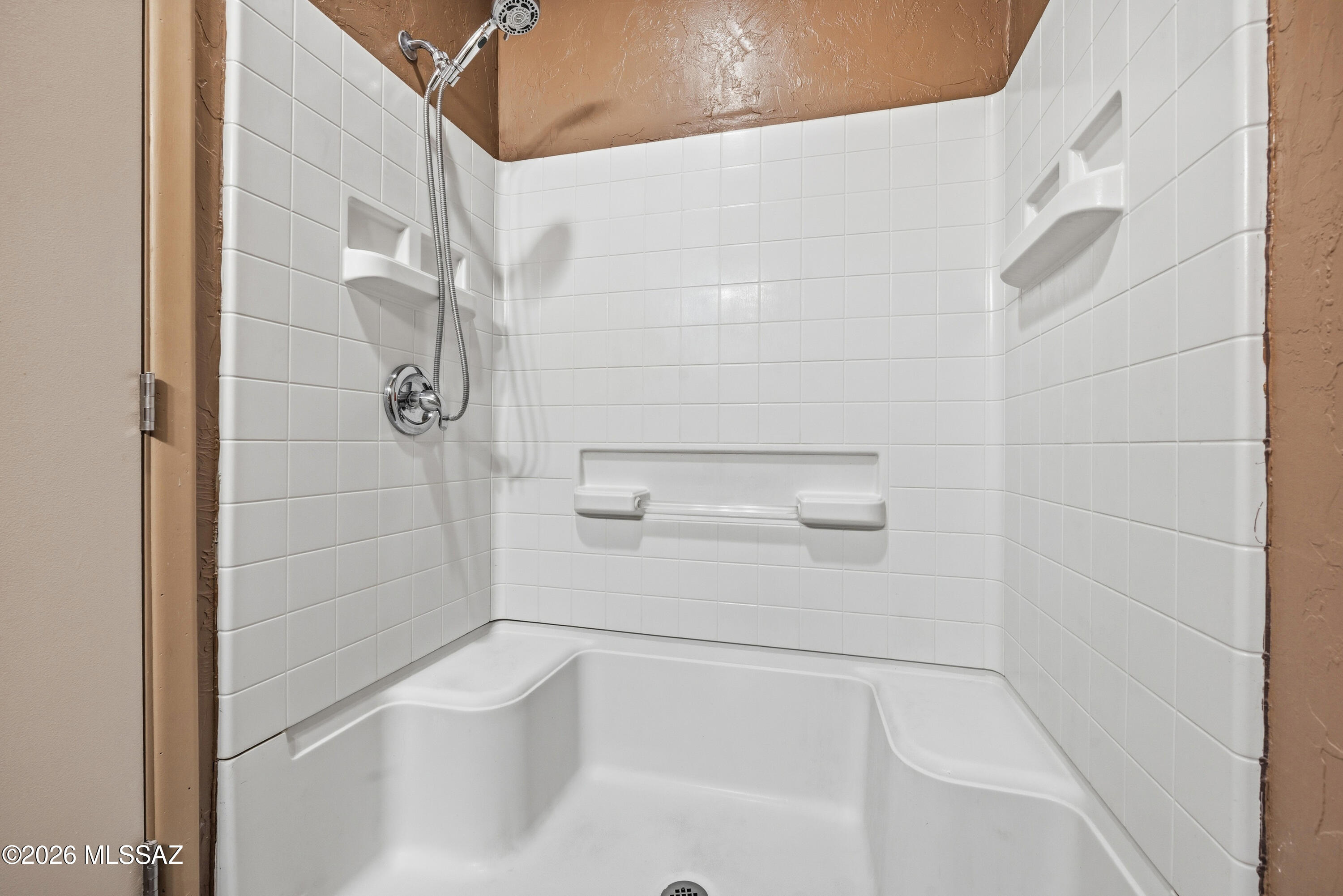 J Six Ranchettes 6 - Residential