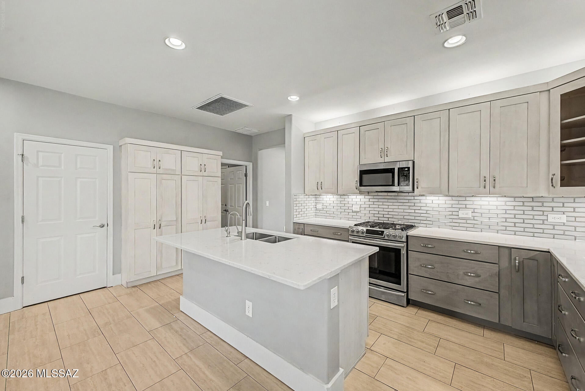 Oasis Santa Rita (1-298) - Residential