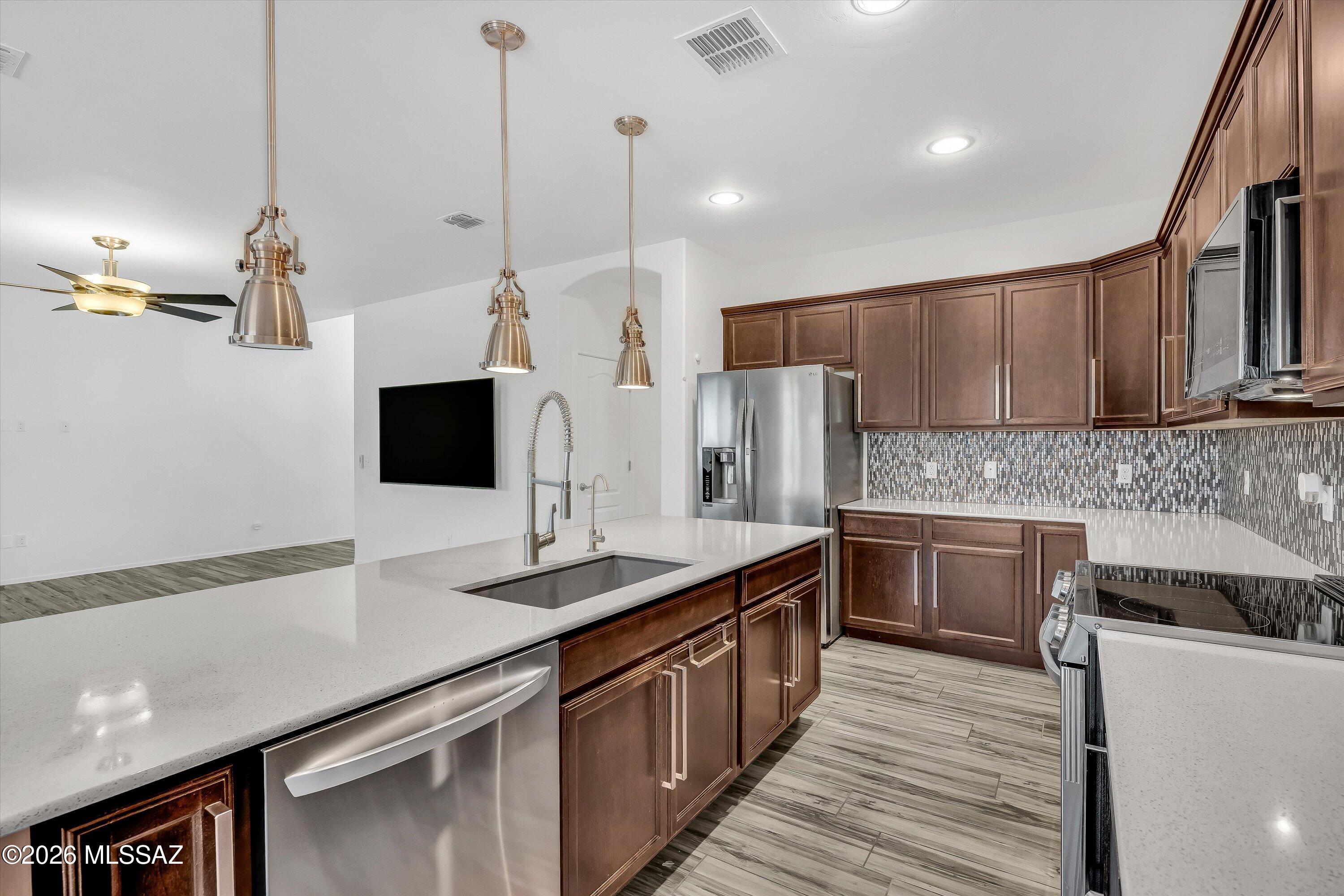Mariposa Trail - Residential