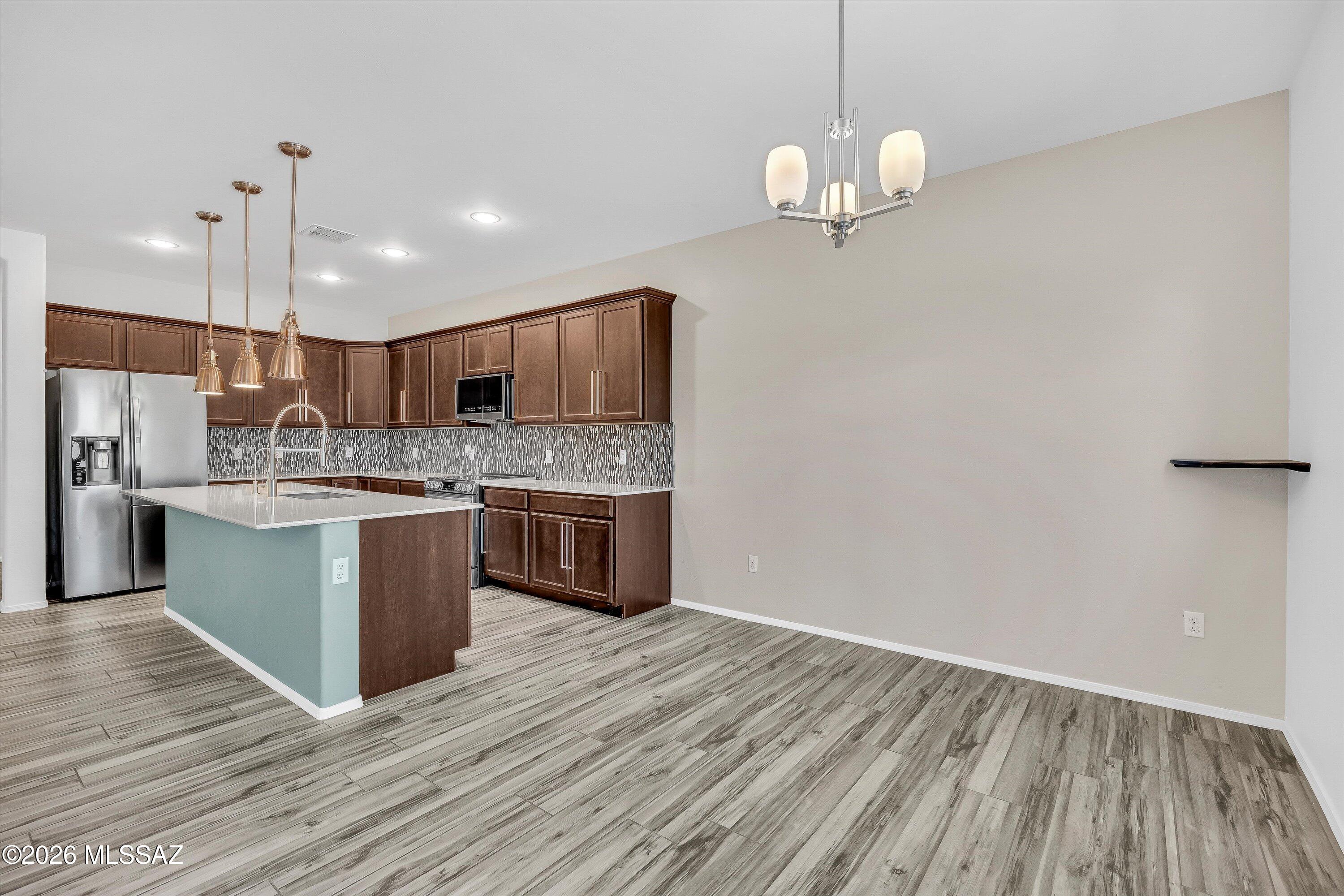 Mariposa Trail - Residential