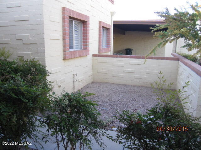 Woodland Villas (47-90) - Residential Lease