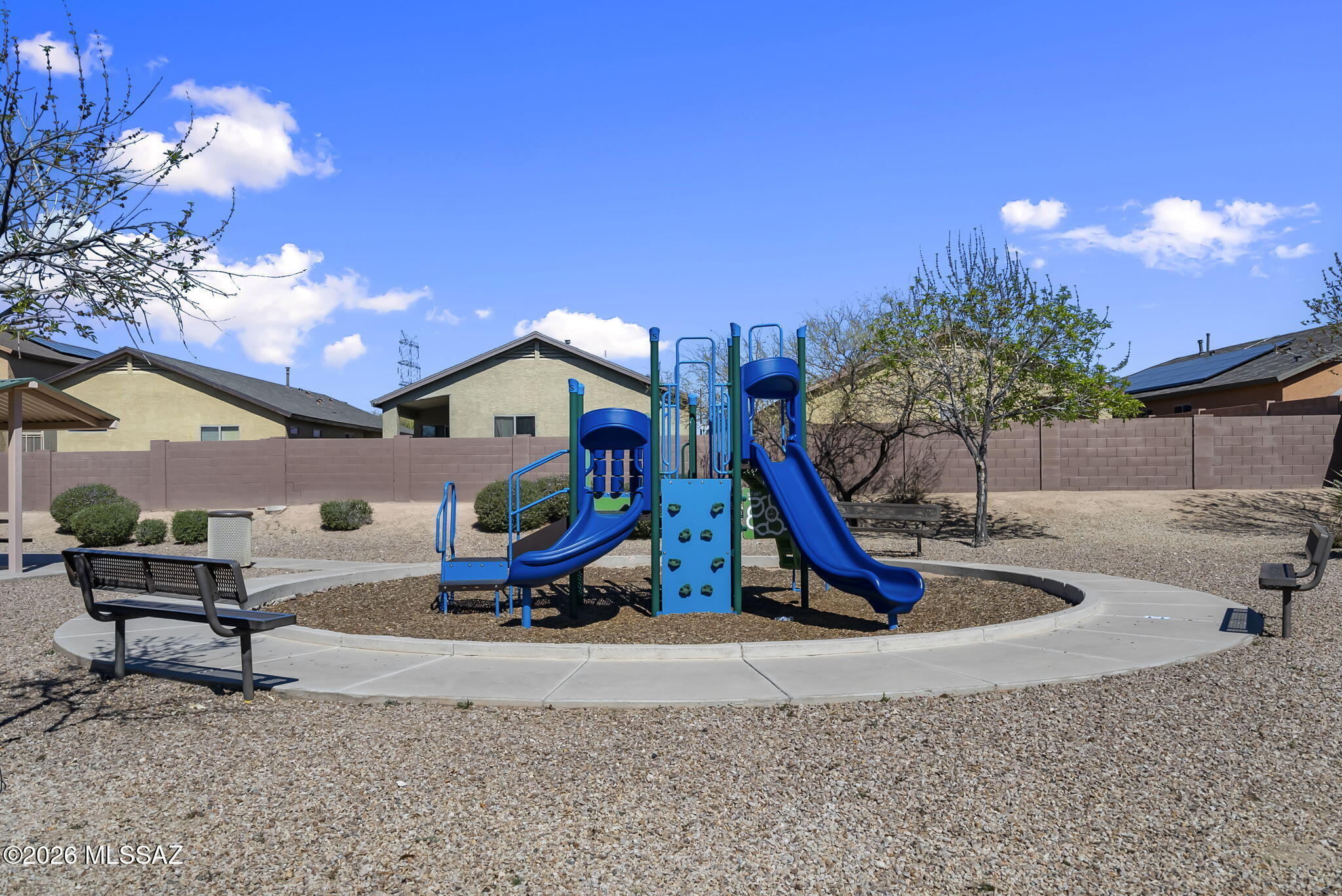 Tres Pueblos - Residential