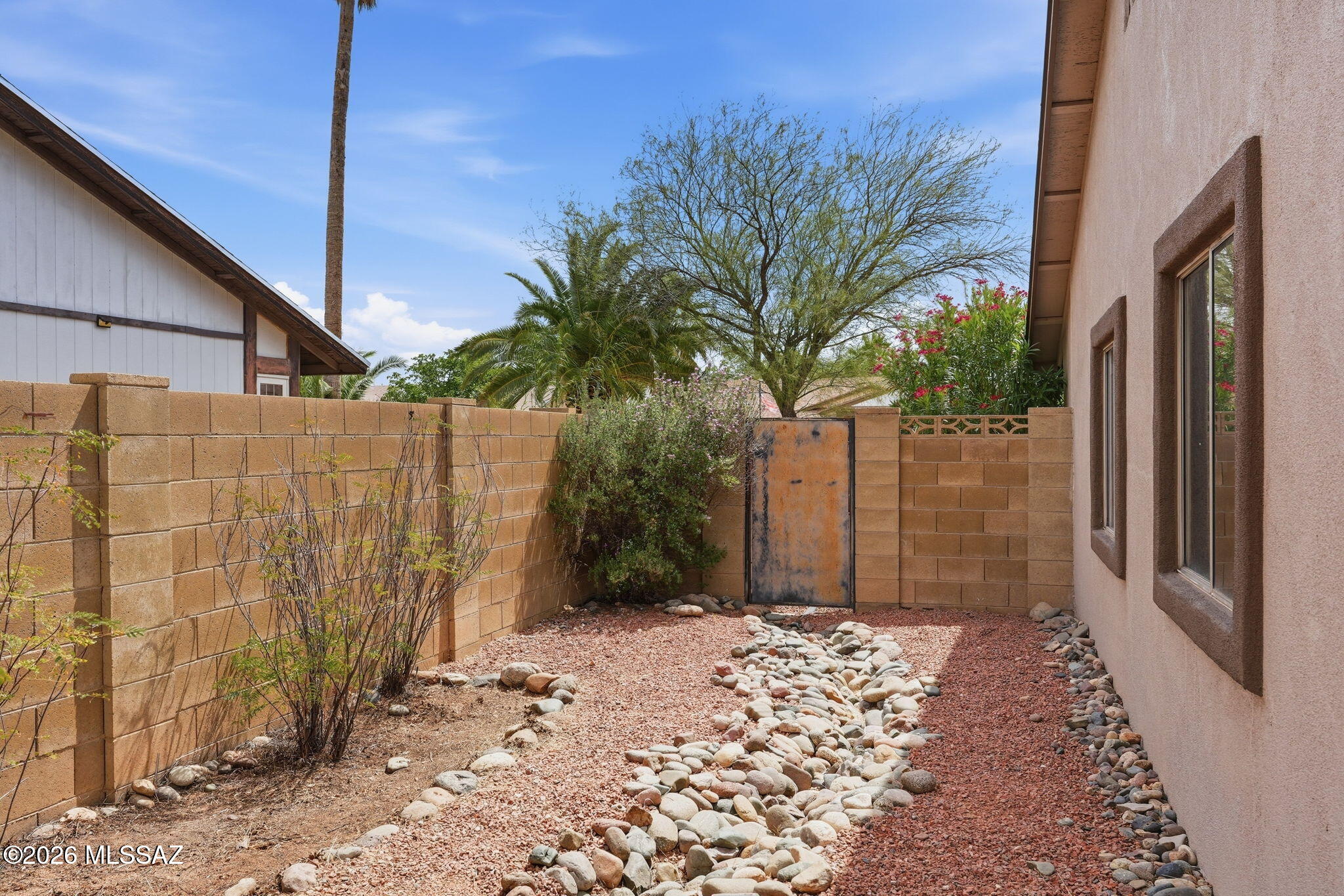 Mission West (1-370) - Residential