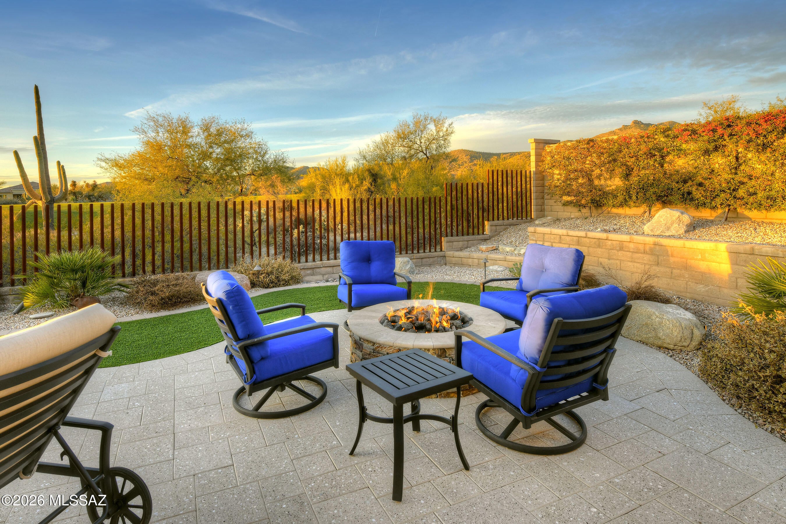 Los Saguaros At Dove Mountain SQ20121640199 - Residential