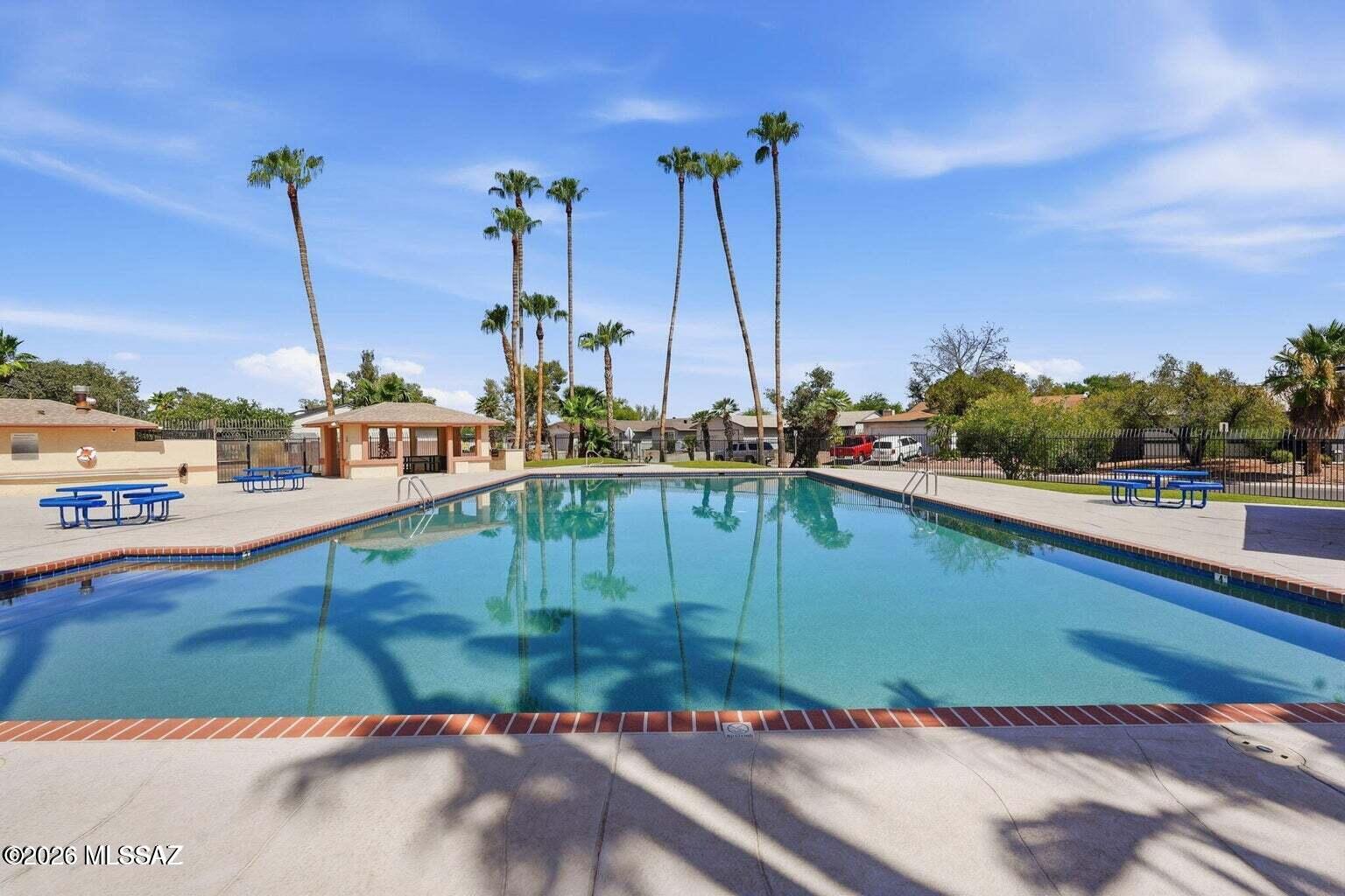 Meadowbrook (273-334, 348-403, 410-532) - Residential