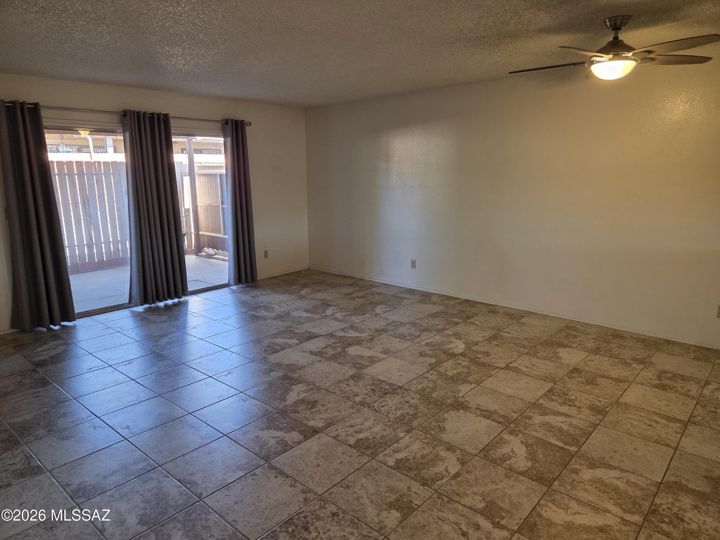 Pantano Park Townhouses - Residential