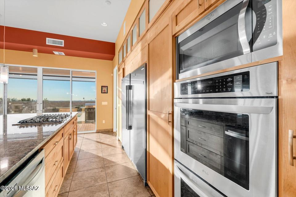 Coyote Creek (1-395) - Residential Lease