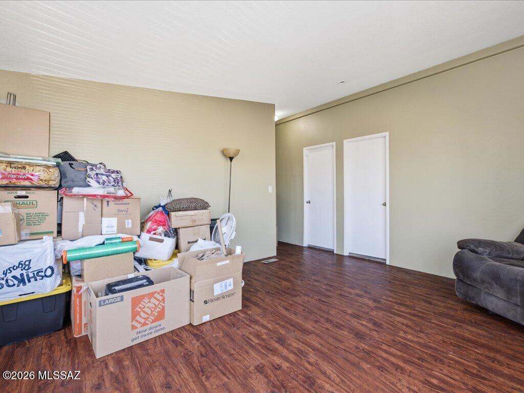 Country Club Terrace (1-108) - Residential