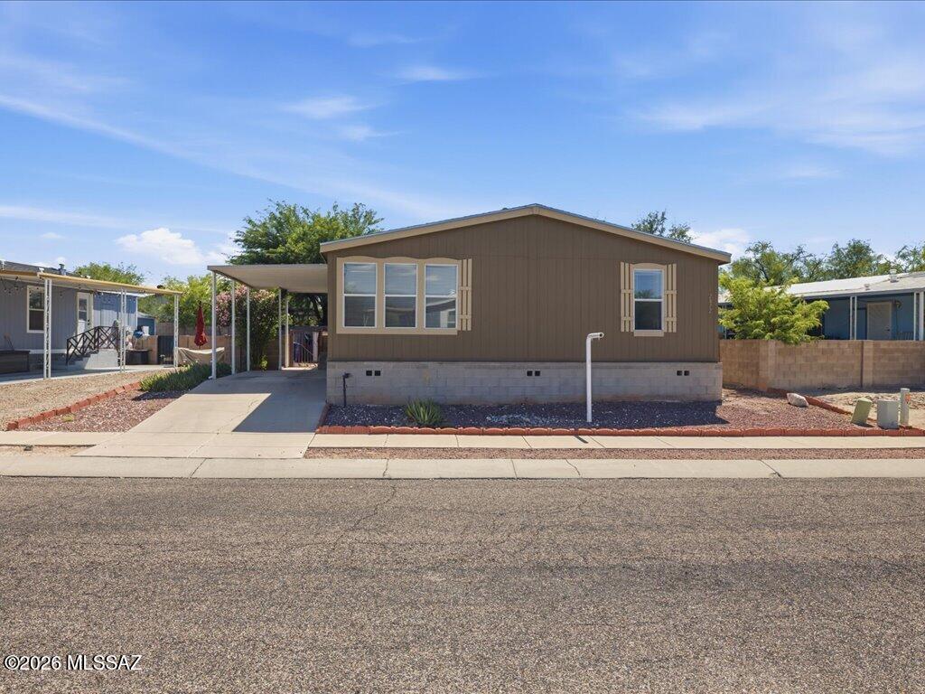Country Club Terrace (1-108) - Residential