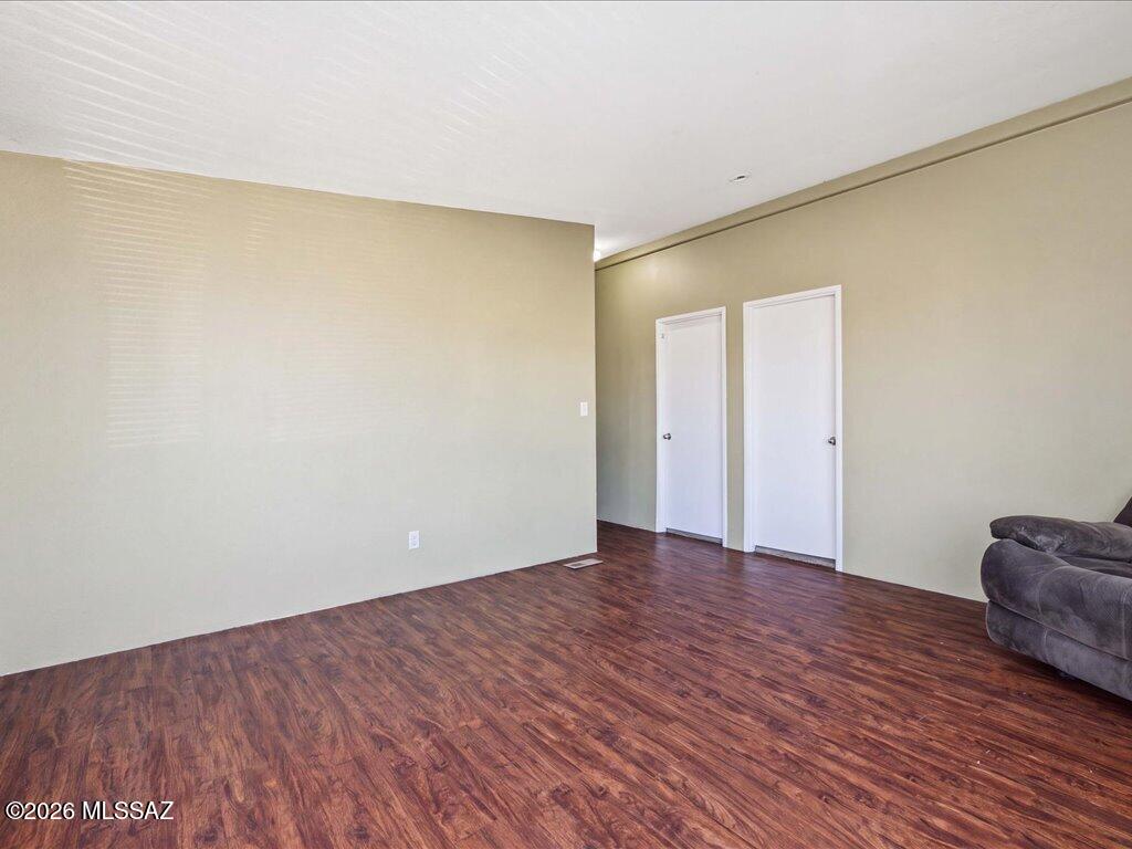 Country Club Terrace (1-108) - Residential