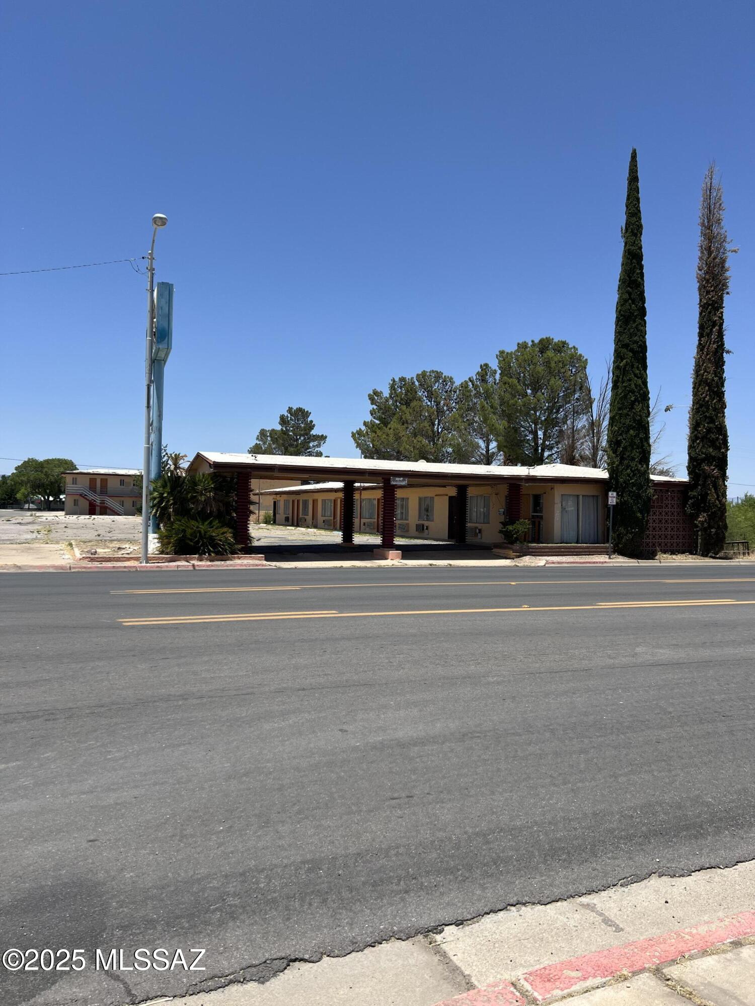 Vacant Travel Motel Investment Opportunity. Currently Vacant with 30 plus rooms, single pane windows, paved parking lot,zoned GC-1, Located on prominant corner lots offering high visibility and access, ideal for investors or developers seeking a value add opportunity. Potential uses include hotel/motel, multi-family conversion with zoning change , commercial redevelopement, mixed use development. Property is being sold AS IS. Party to verify all zoning, code and redevelopment requirements with local authorities.