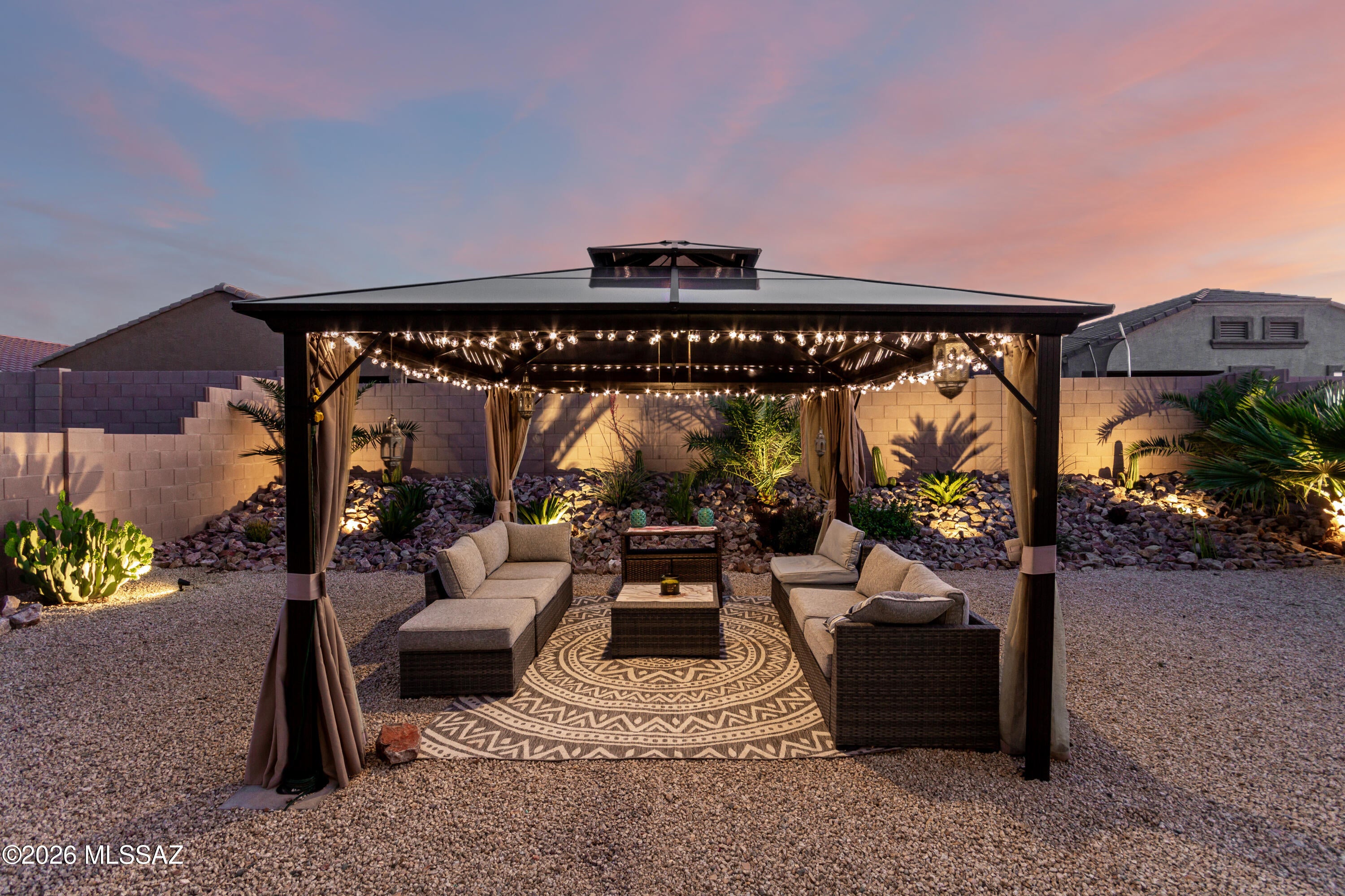 Saguaro Bloom - Residential