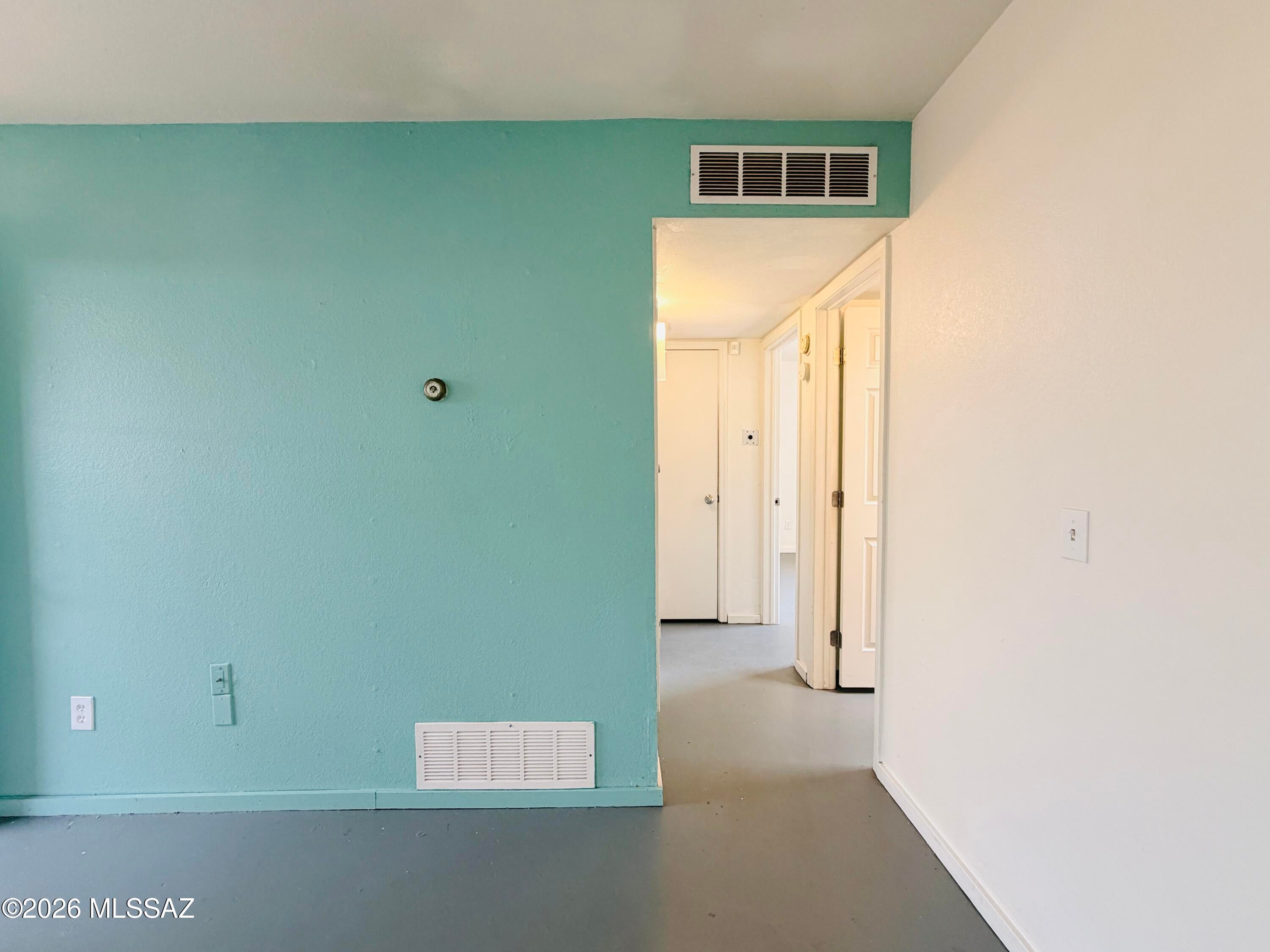 Catalina Poultry Acres NO 3 - Residential Lease