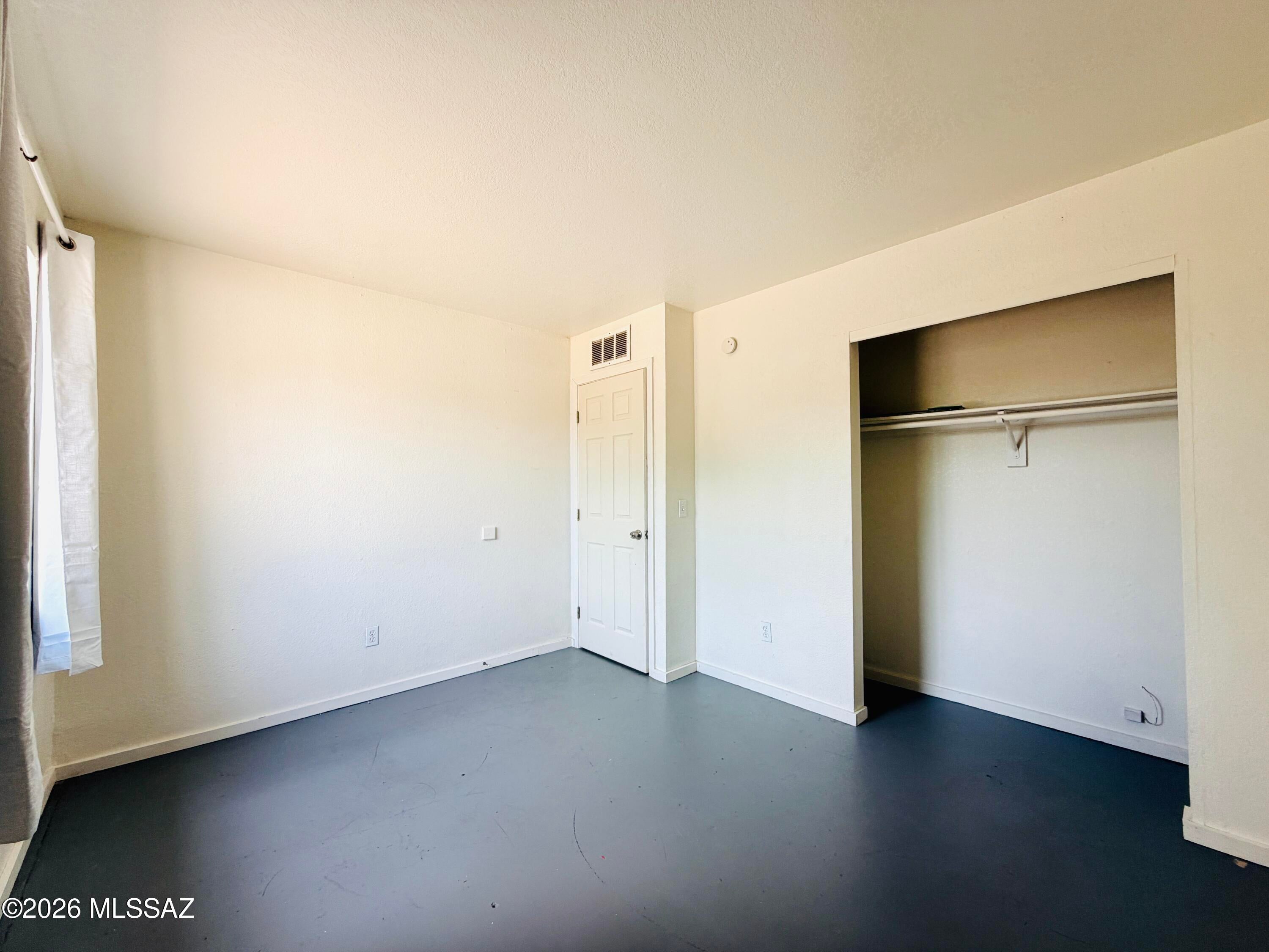Catalina Poultry Acres NO 3 - Residential Lease