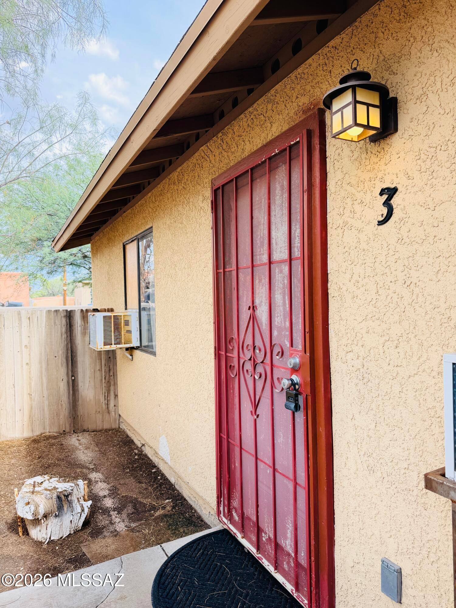 Catalina Poultry Acres NO 3 - Residential Lease