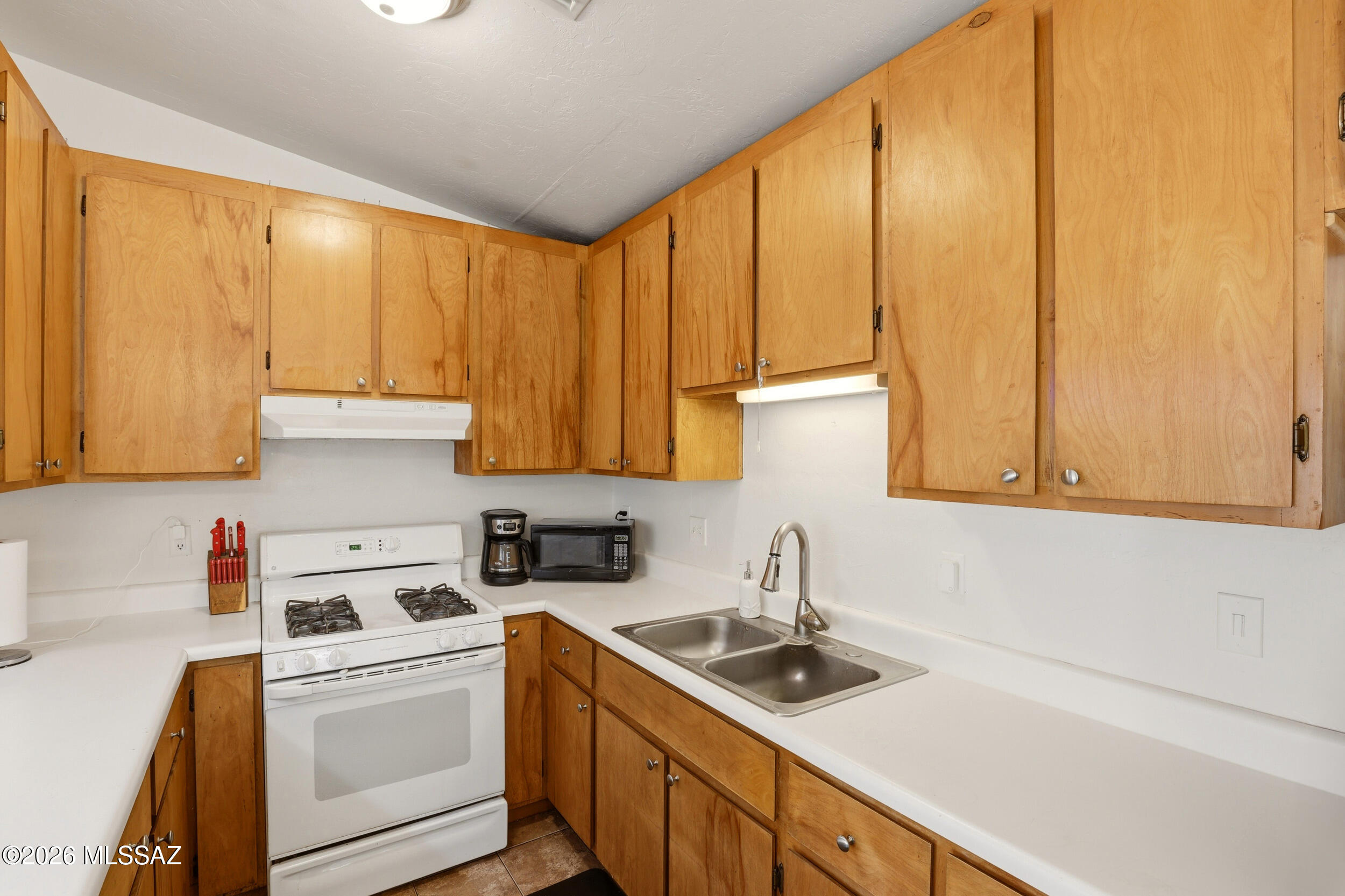 Balboa Casitas (1-15) - Residential