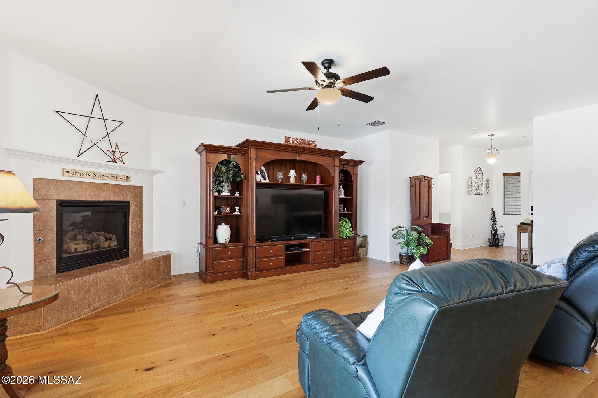 Continental Reserve Blk. 15 (1-66) - Residential