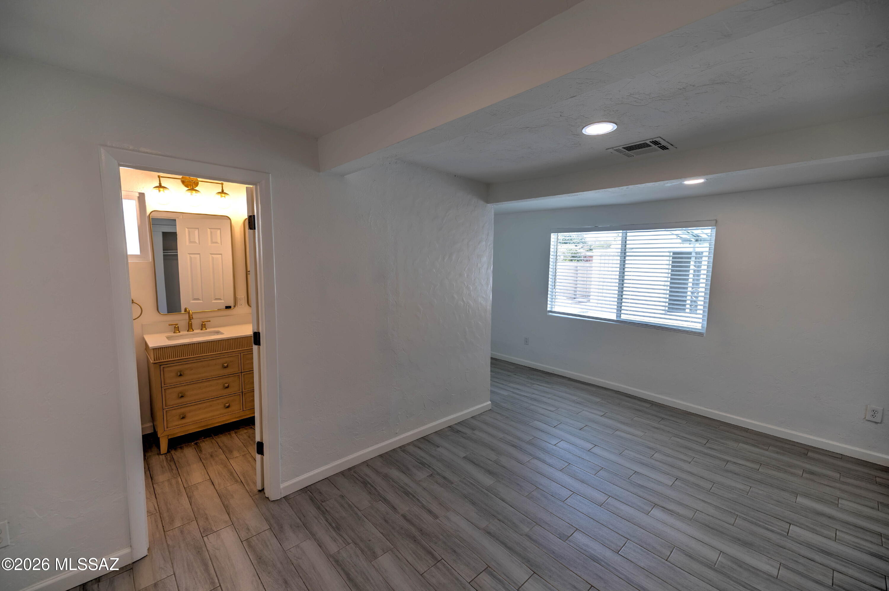 Jefferson Park - Residential Lease