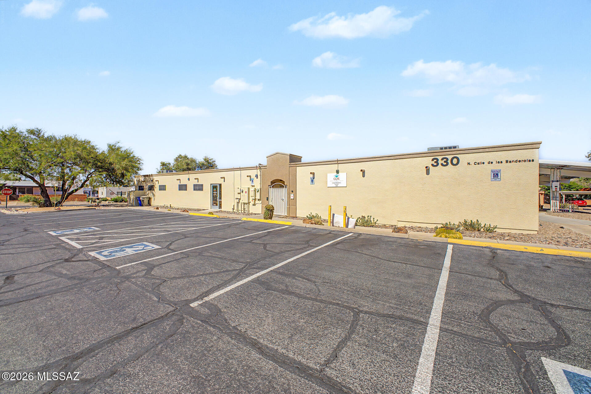 Green Valley Townhouses NO.7 - Residential