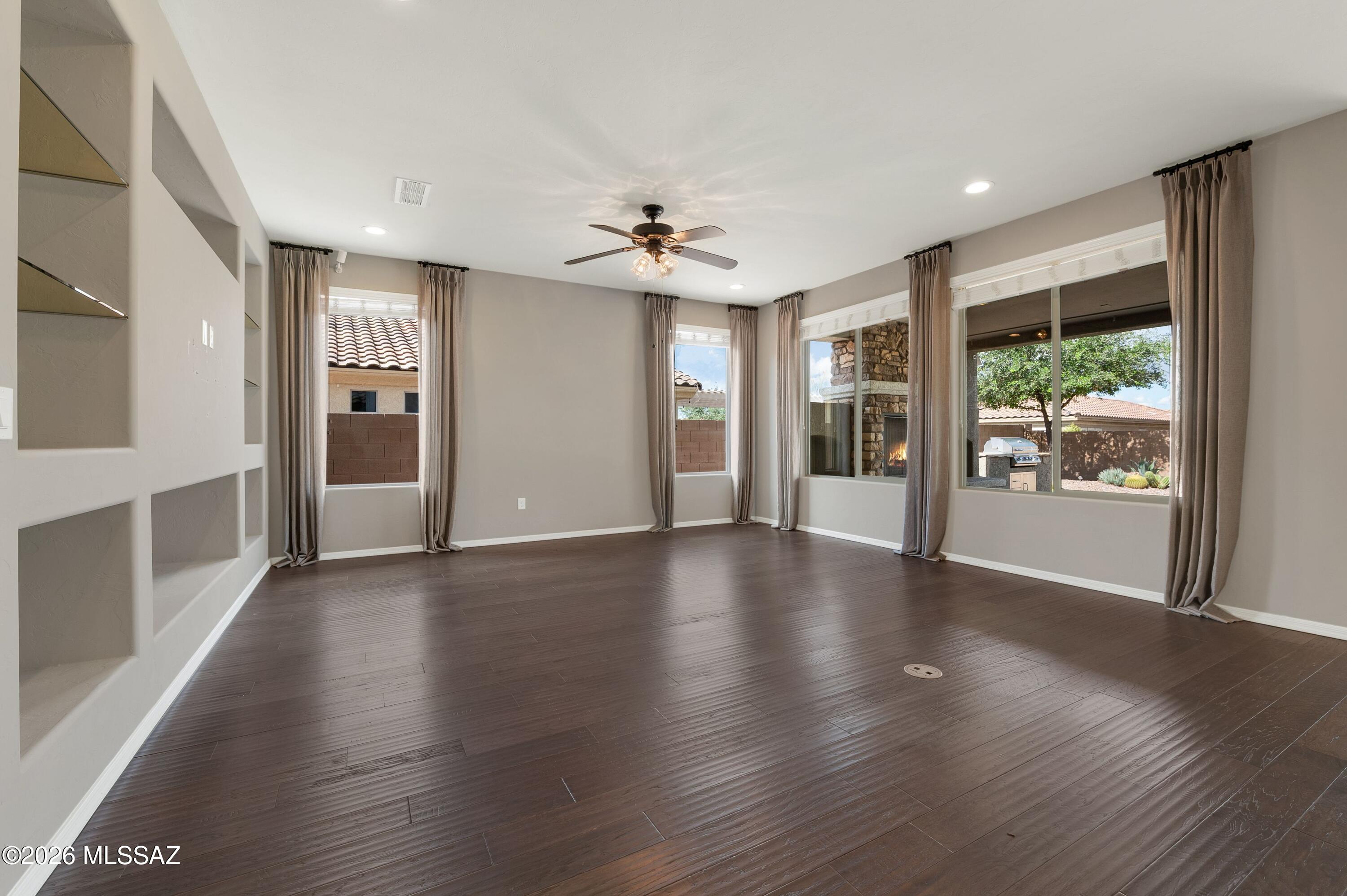 Del Webb At Dove Mountain SQ20131930189 - Residential