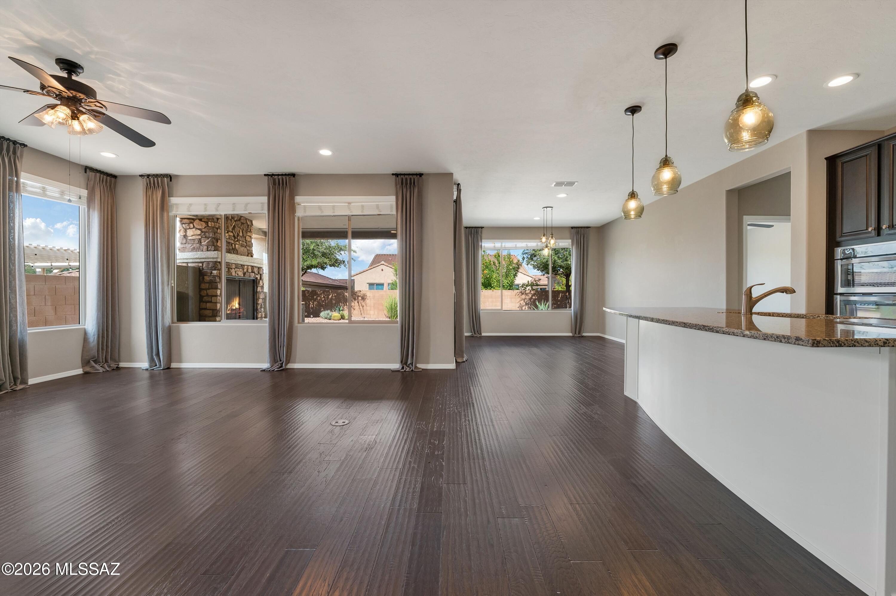 Del Webb At Dove Mountain SQ20131930189 - Residential