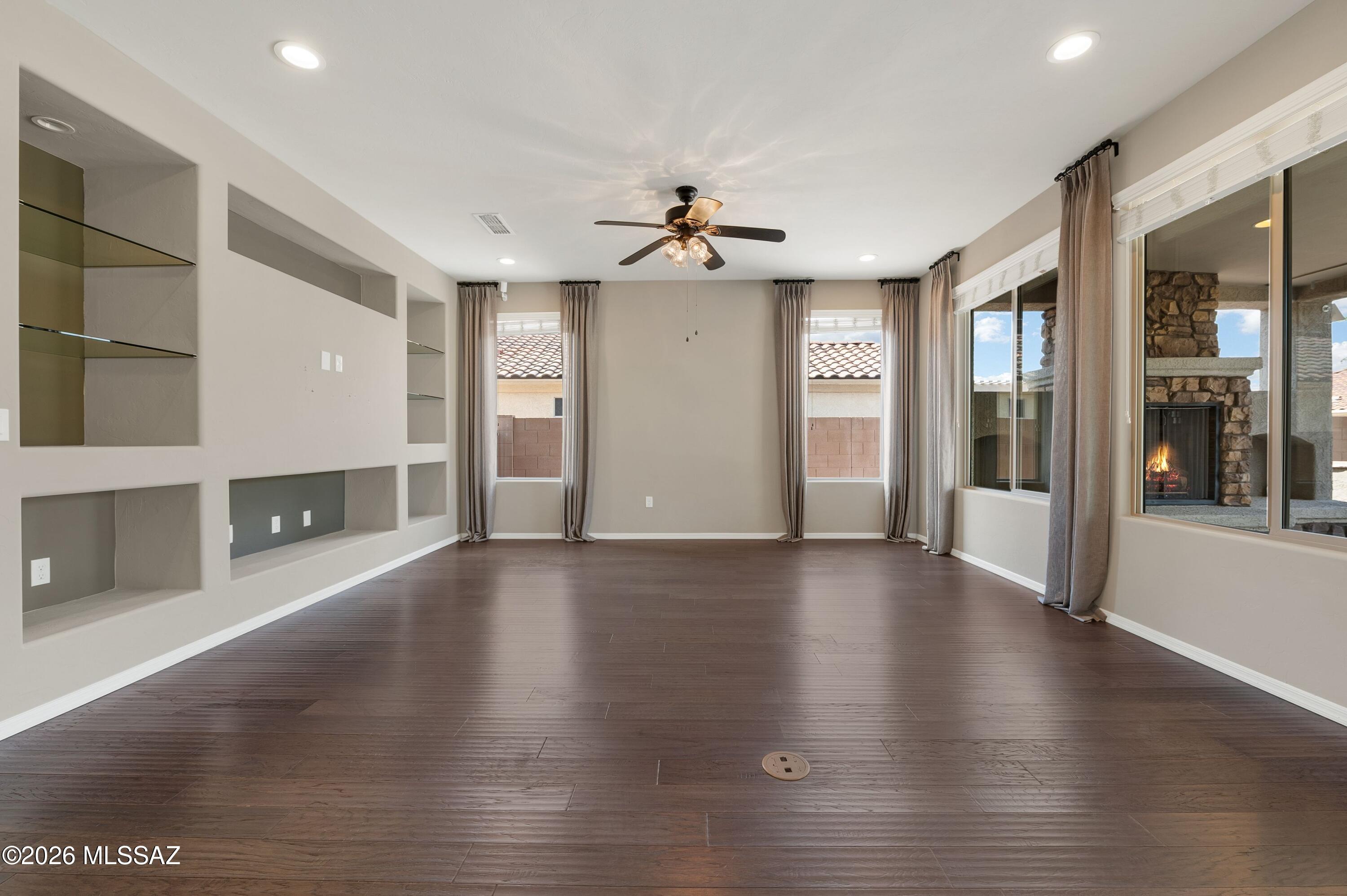 Del Webb At Dove Mountain SQ20131930189 - Residential