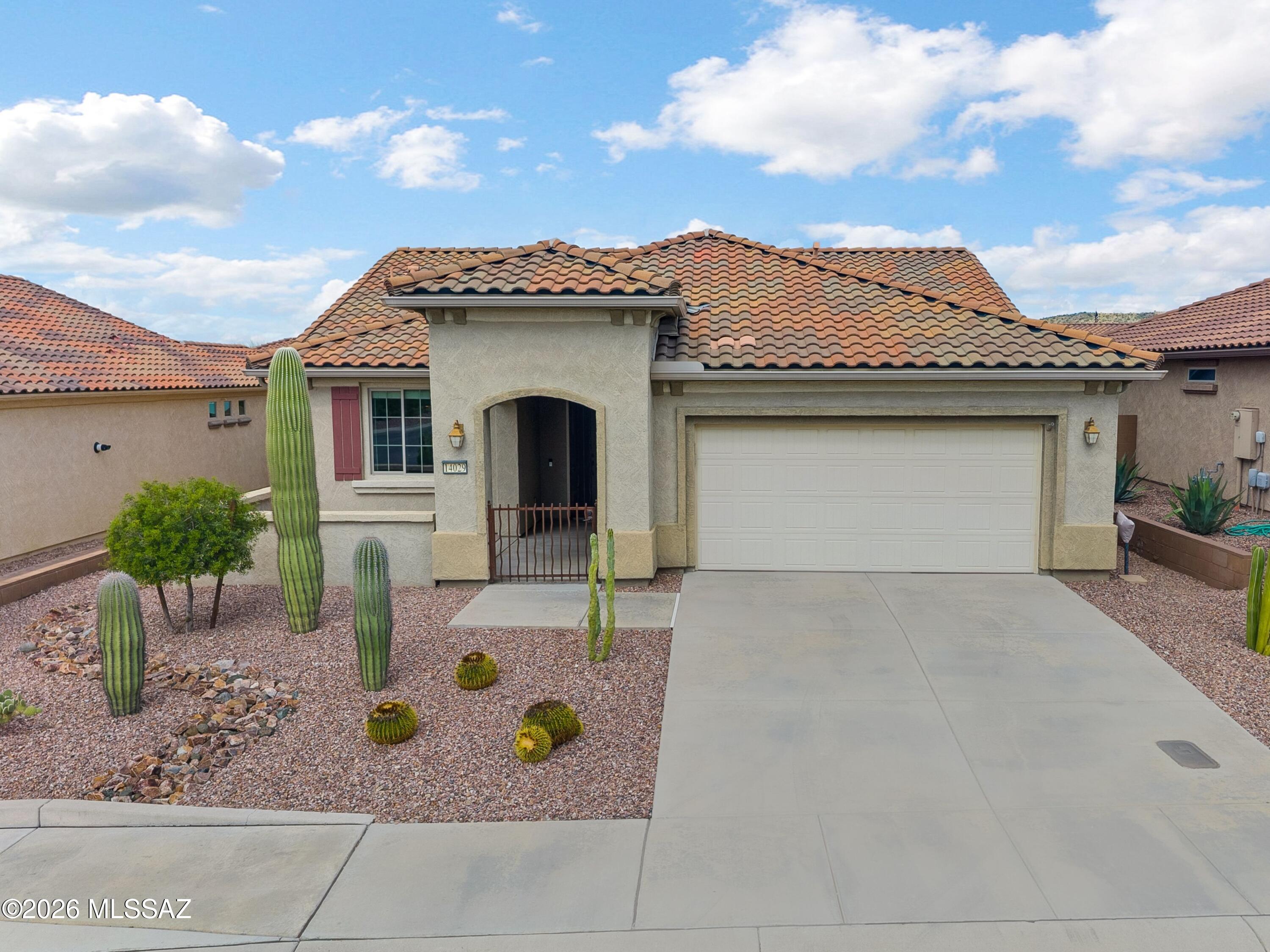 Del Webb At Dove Mountain SQ20131930189 - Residential